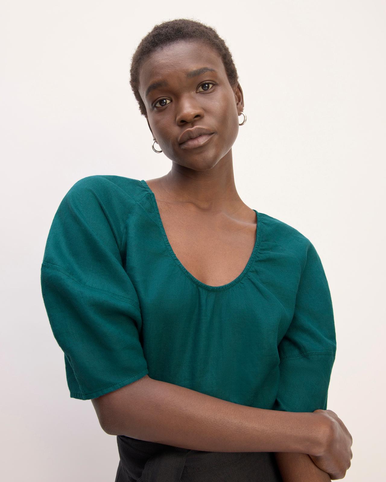 The Scoop Top in Linen Product Image