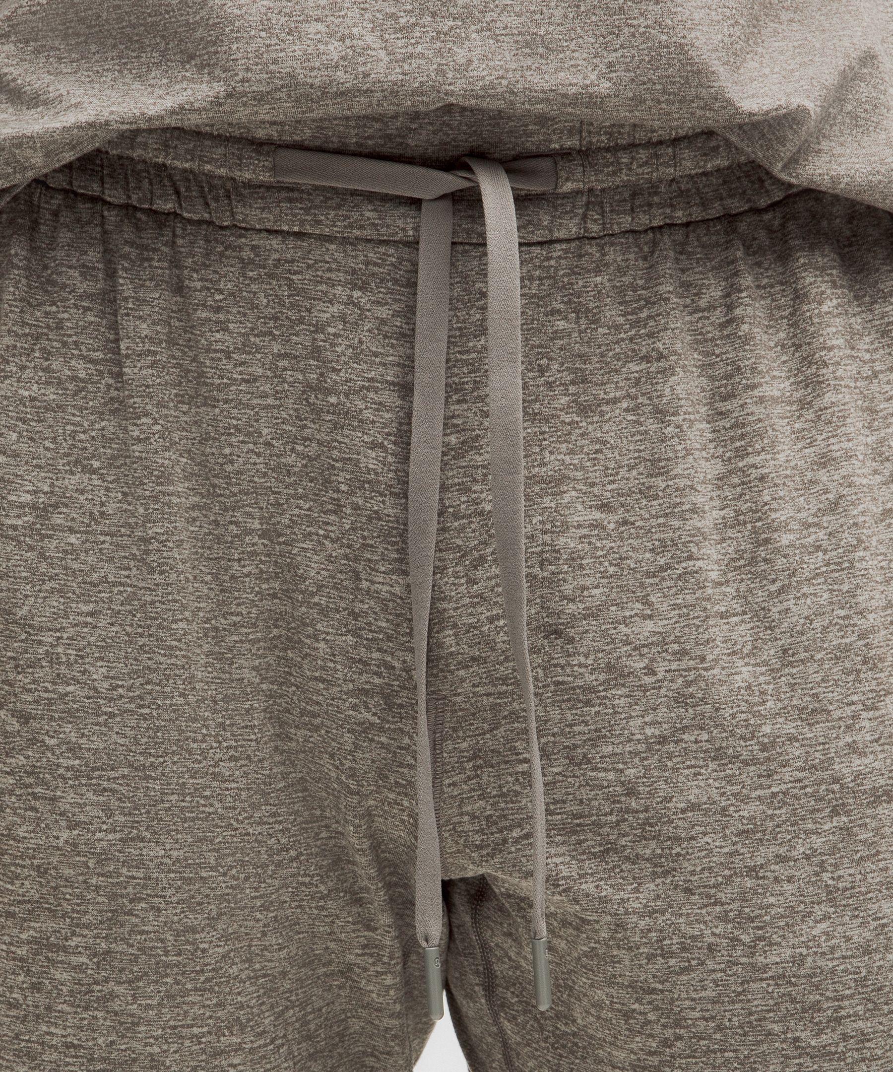 Soft Jersey Tapered Pant *Regular Product Image