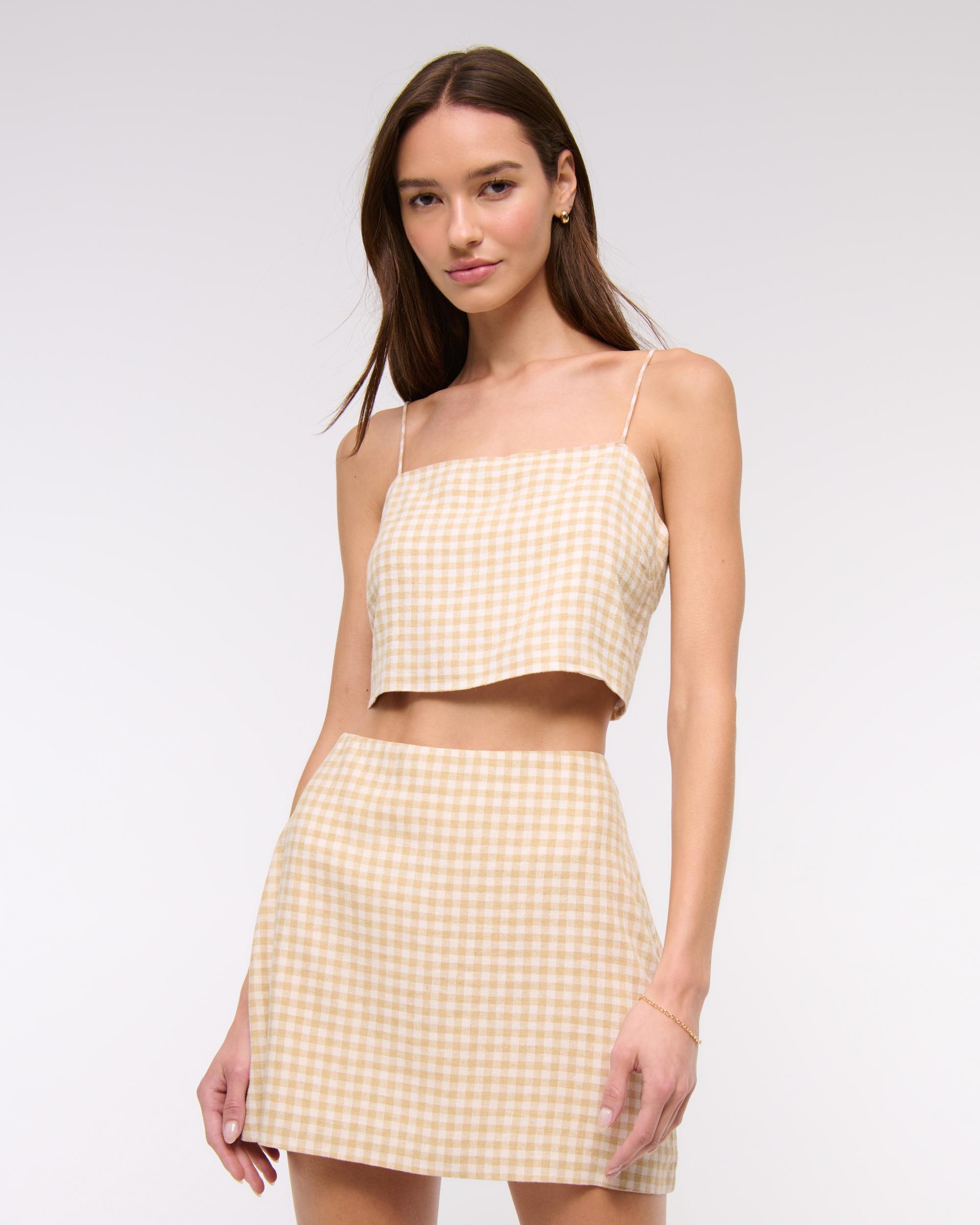 The A&F Scarlett Curve Love Linen-Blend Mini Skort Product Image