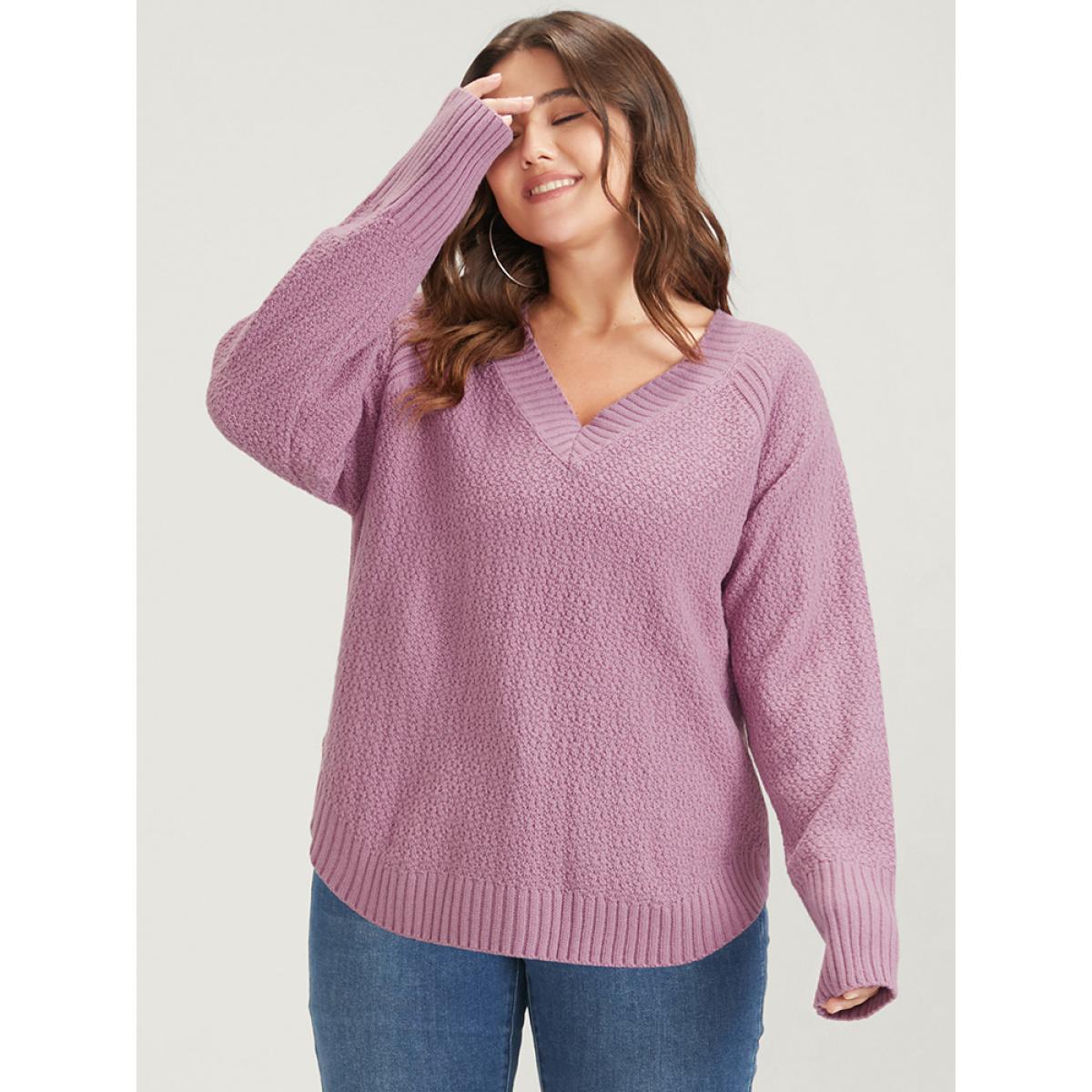 Plus Size Plain Solid Split Arc Hem V Neck Sweater DustyPink Women Casual Loose Long Sleeve V-neck Dailywear Pullovers BloomChic 18-20/2X Product Image