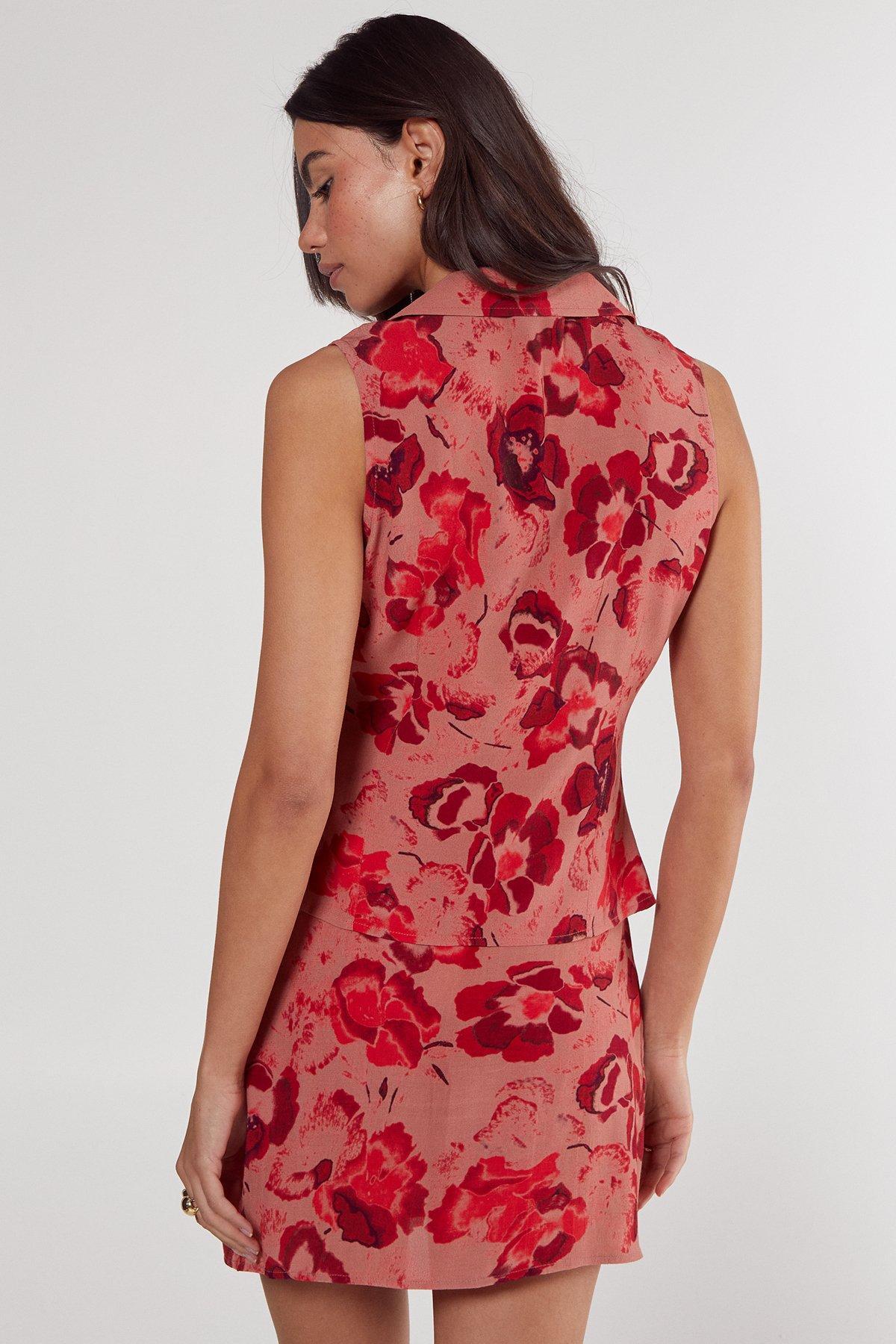 Floral Tie Front Collared Vest Product Image