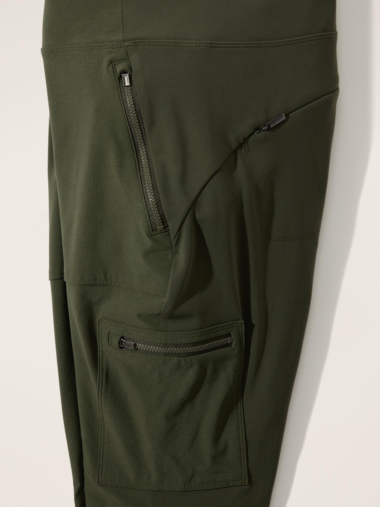 Headlands Hybrid High Rise Cargo Legging Product Image