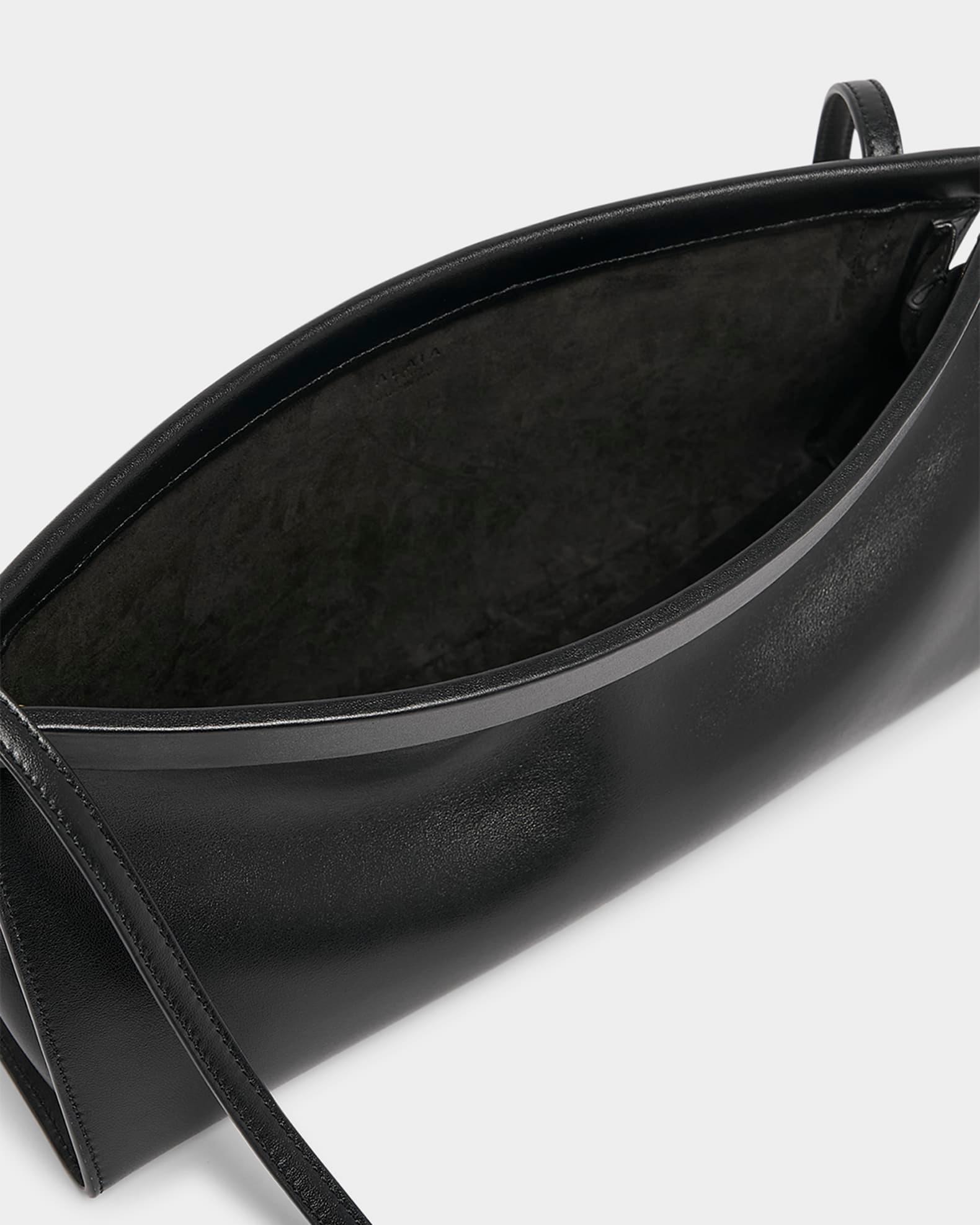 Le Click Medium Shoulder Bag in Glossy Leather Product Image