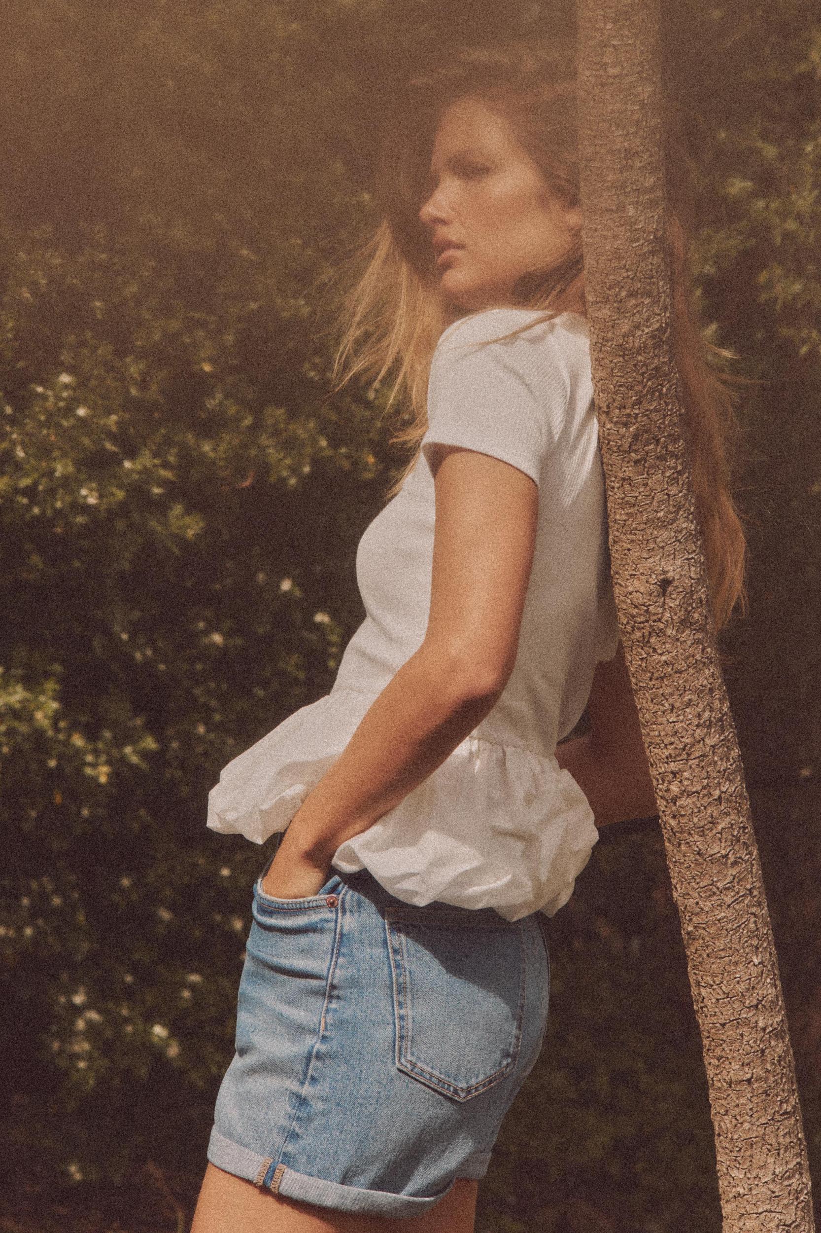 PEPLUM COMBINATION T-SHIRT Product Image