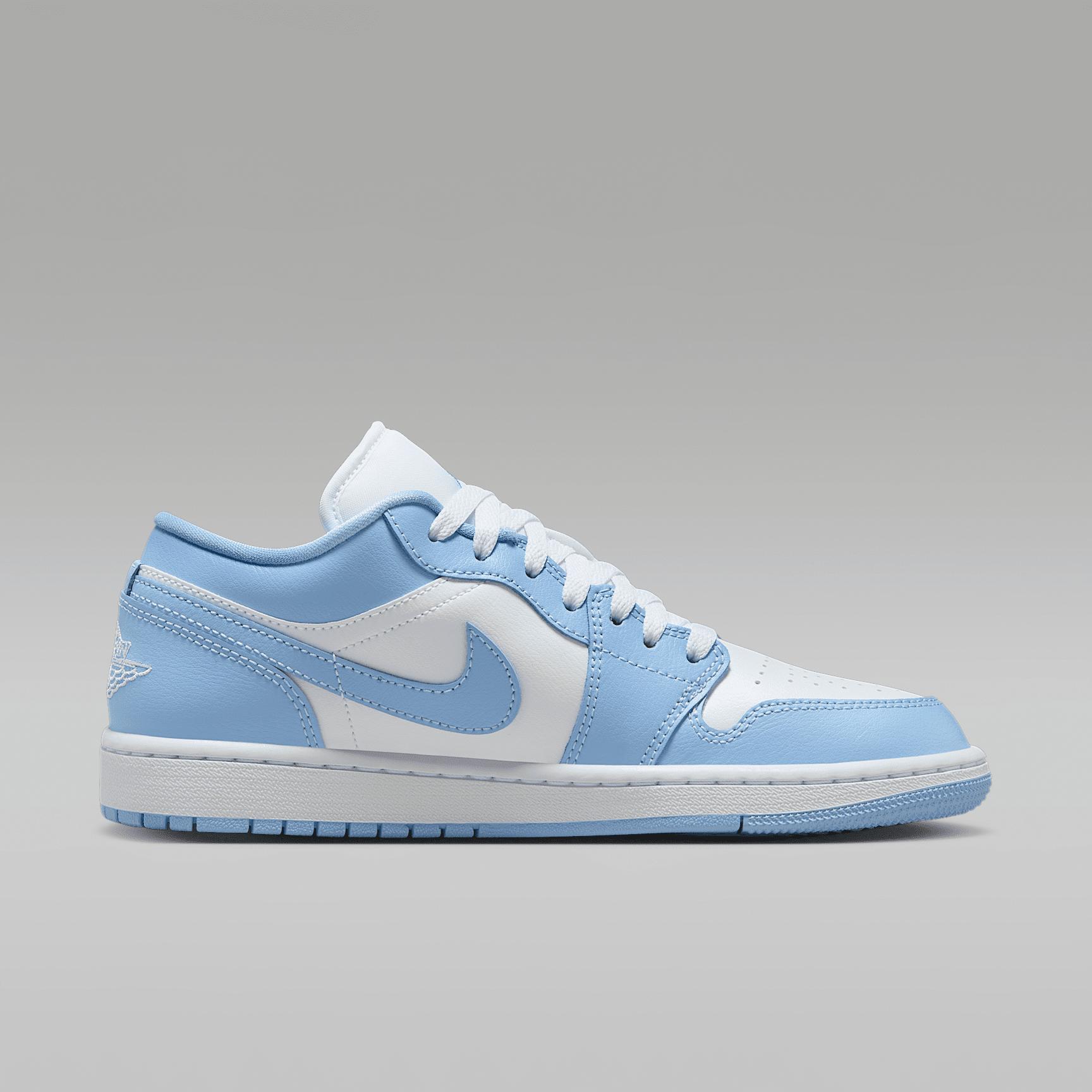 Jordan Womens Jordan AJ 1 Low - Womens Basketball Shoes White/Aluminum Product Image