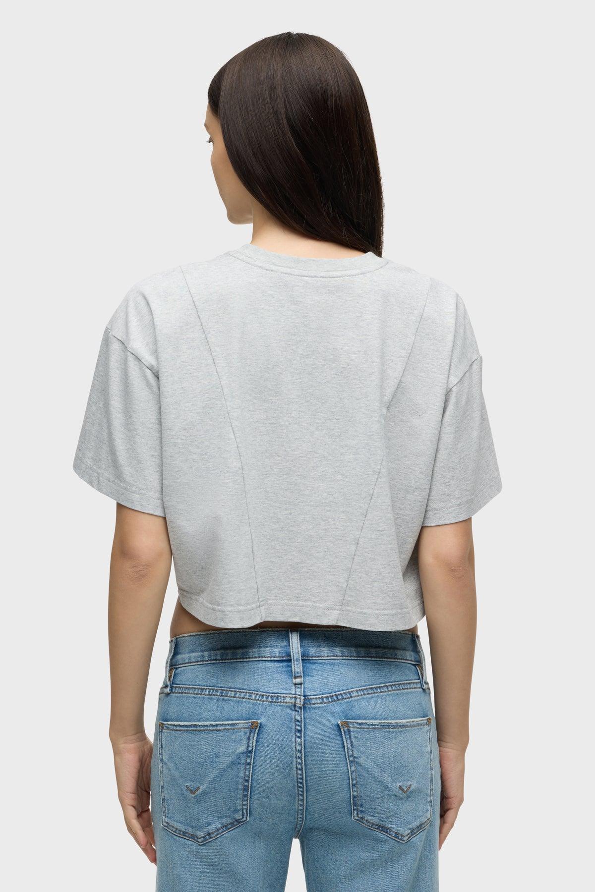 Short Sleeve Forward Seam Tee Female Product Image