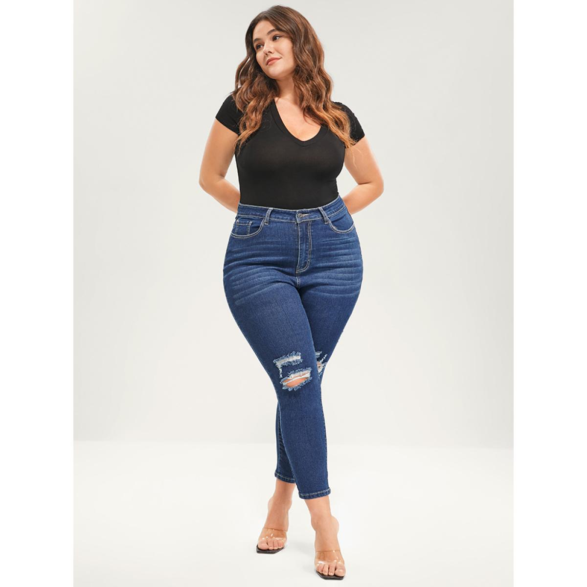 Plus Size Skinny Moderately Stretchy Mid Rise Medium Wash Pocket Jeans Women Blue Casual Plain Pocket Medium stretch Pocket Jeans BloomChic 10/M Product Image