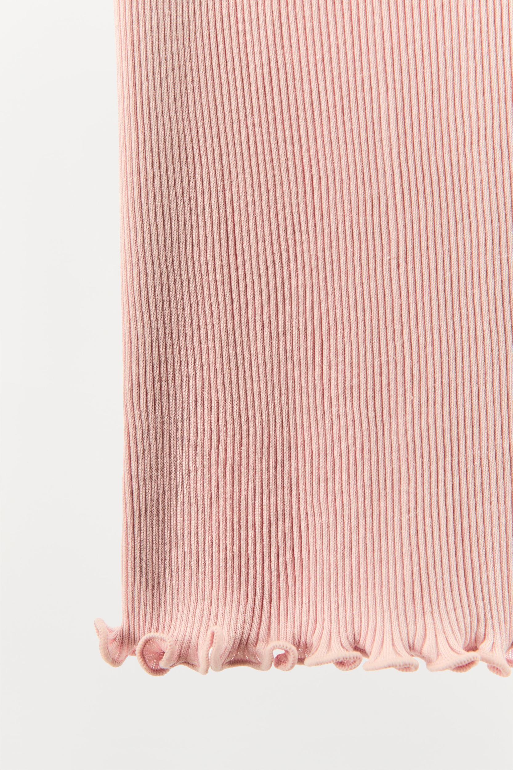 100% SILK RIBBED TOP Product Image