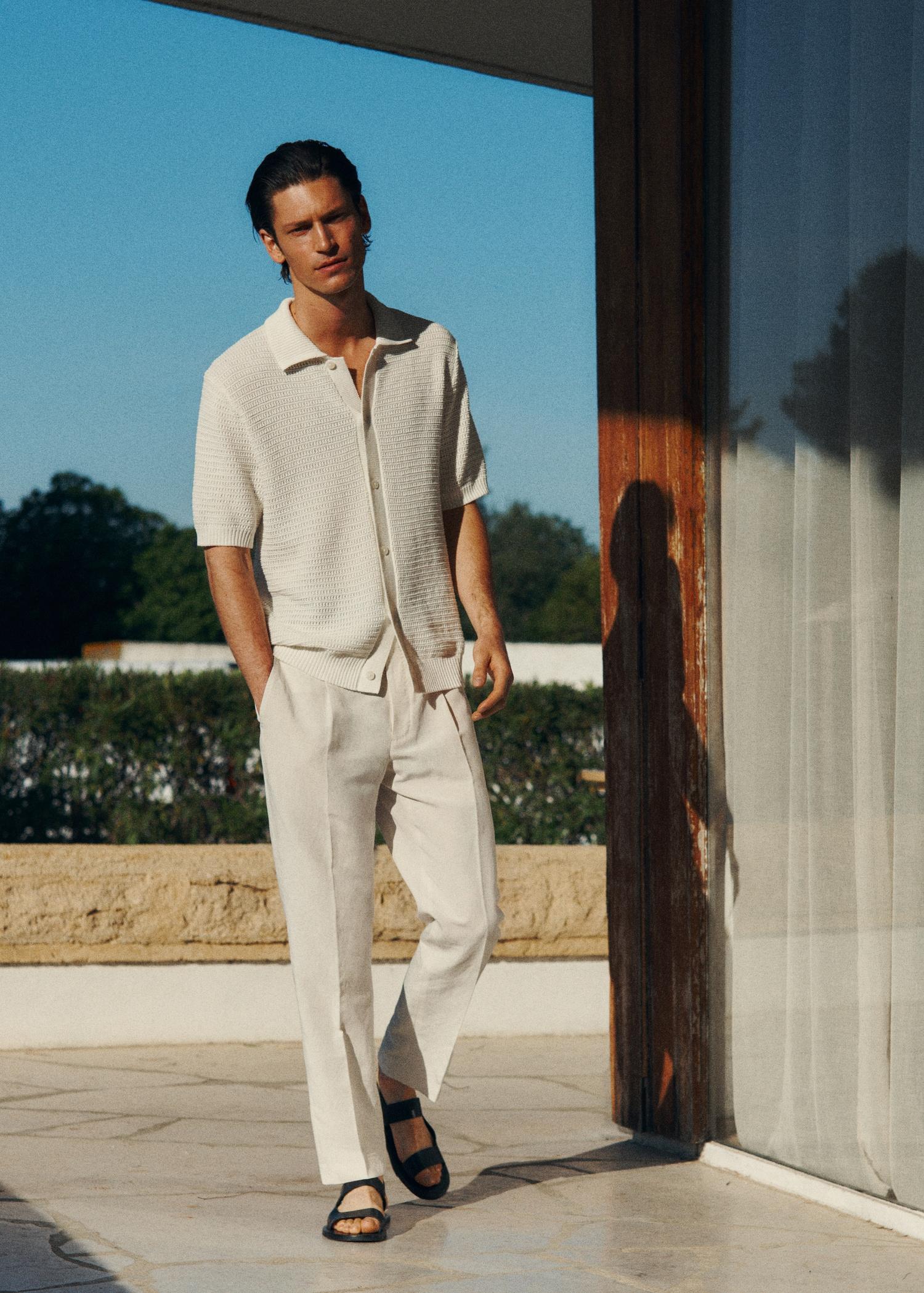 Slim-fit pleated linen pants - Men | MANGO USA Product Image