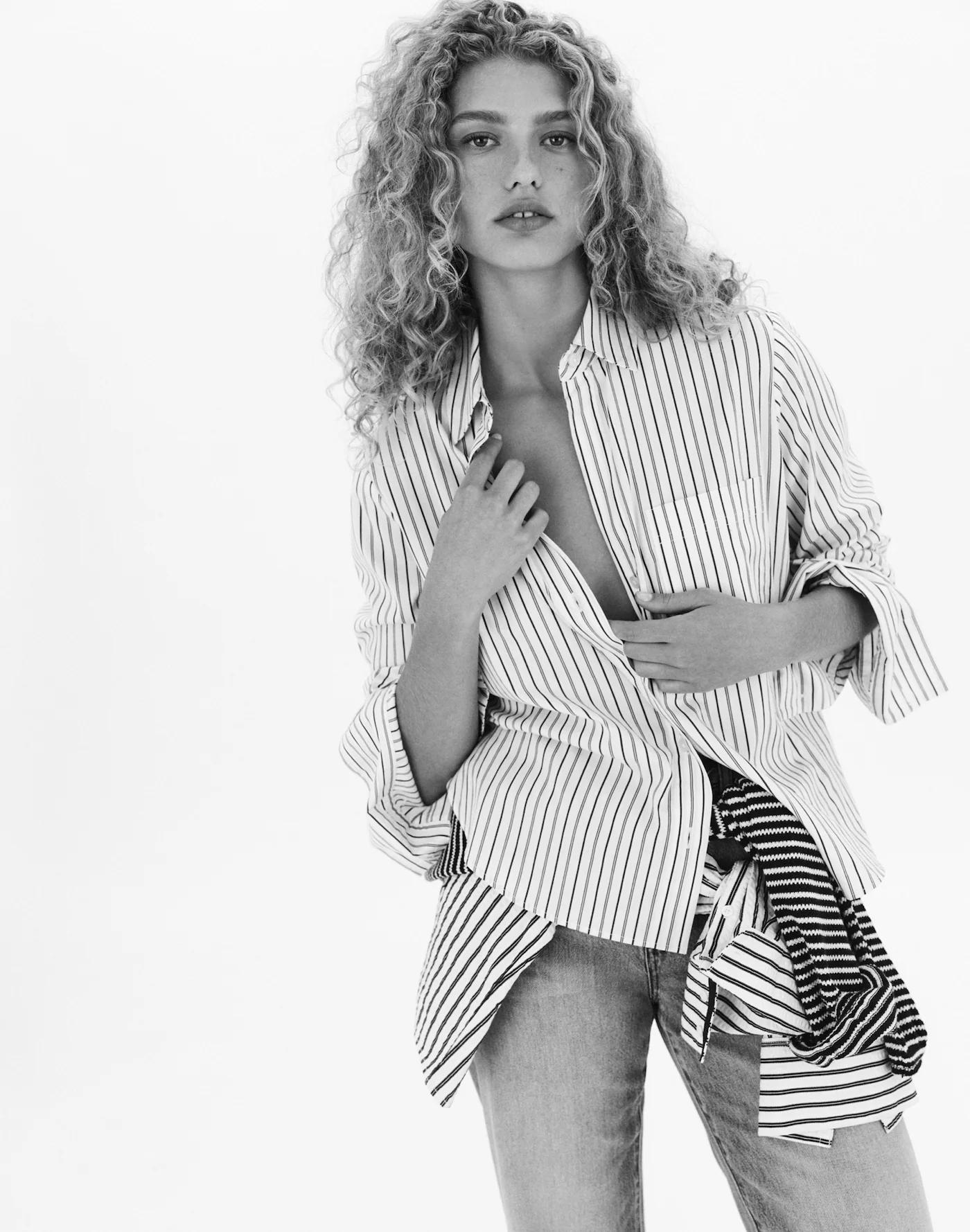 Poplin Easy Y-Neck Button-Up Shirt Product Image