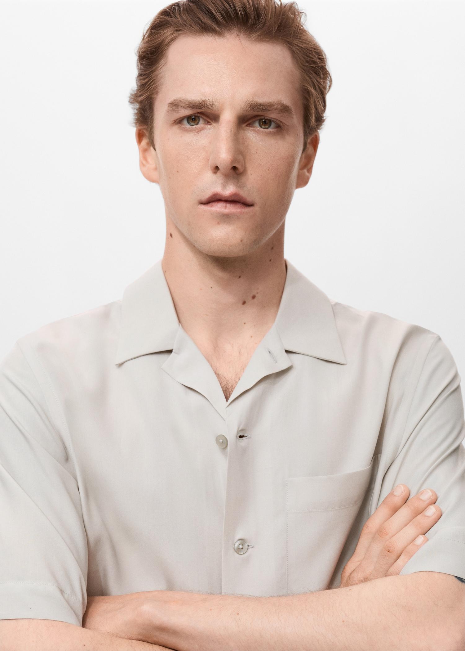 Regular-fit 100% Tencel shirt - Men | MANGO USA Product Image