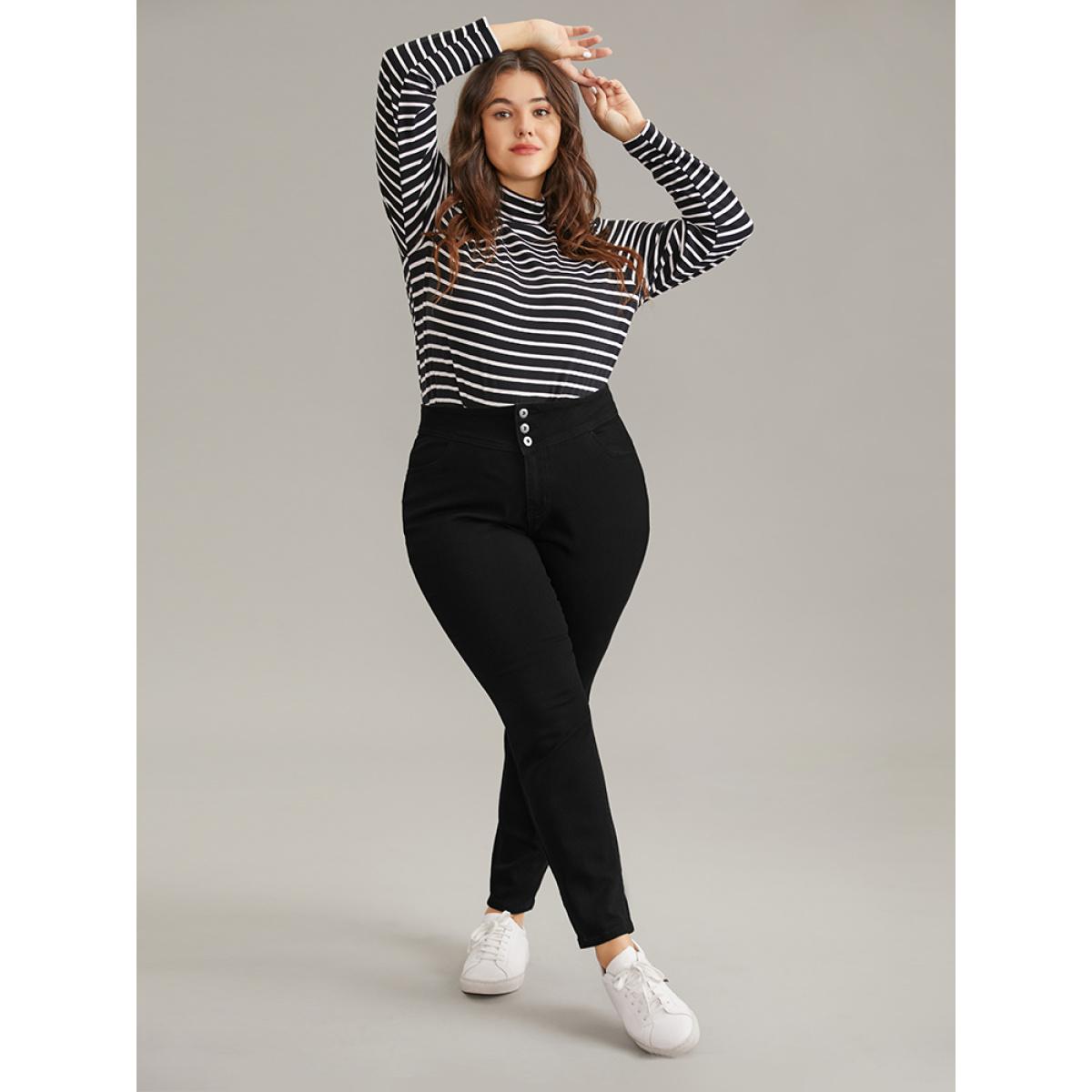 Plus Size Full Length Very Stretchy Black Wash Jeans Women Black Casual Plain Plain High stretch Pocket Jeans BloomChic 10/M Product Image