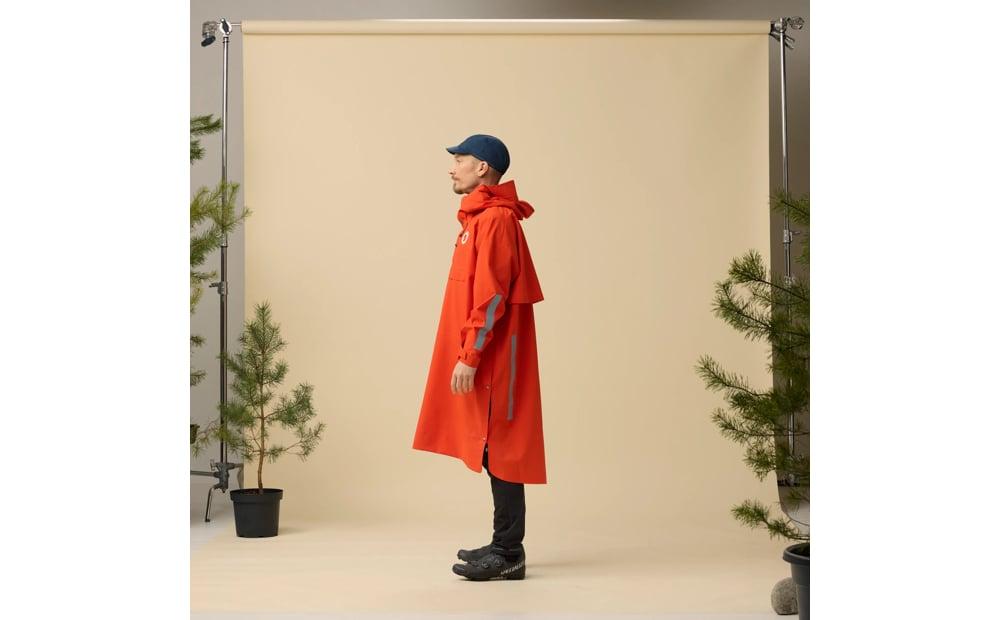 Hoja Rain Fox Poncho Product Image