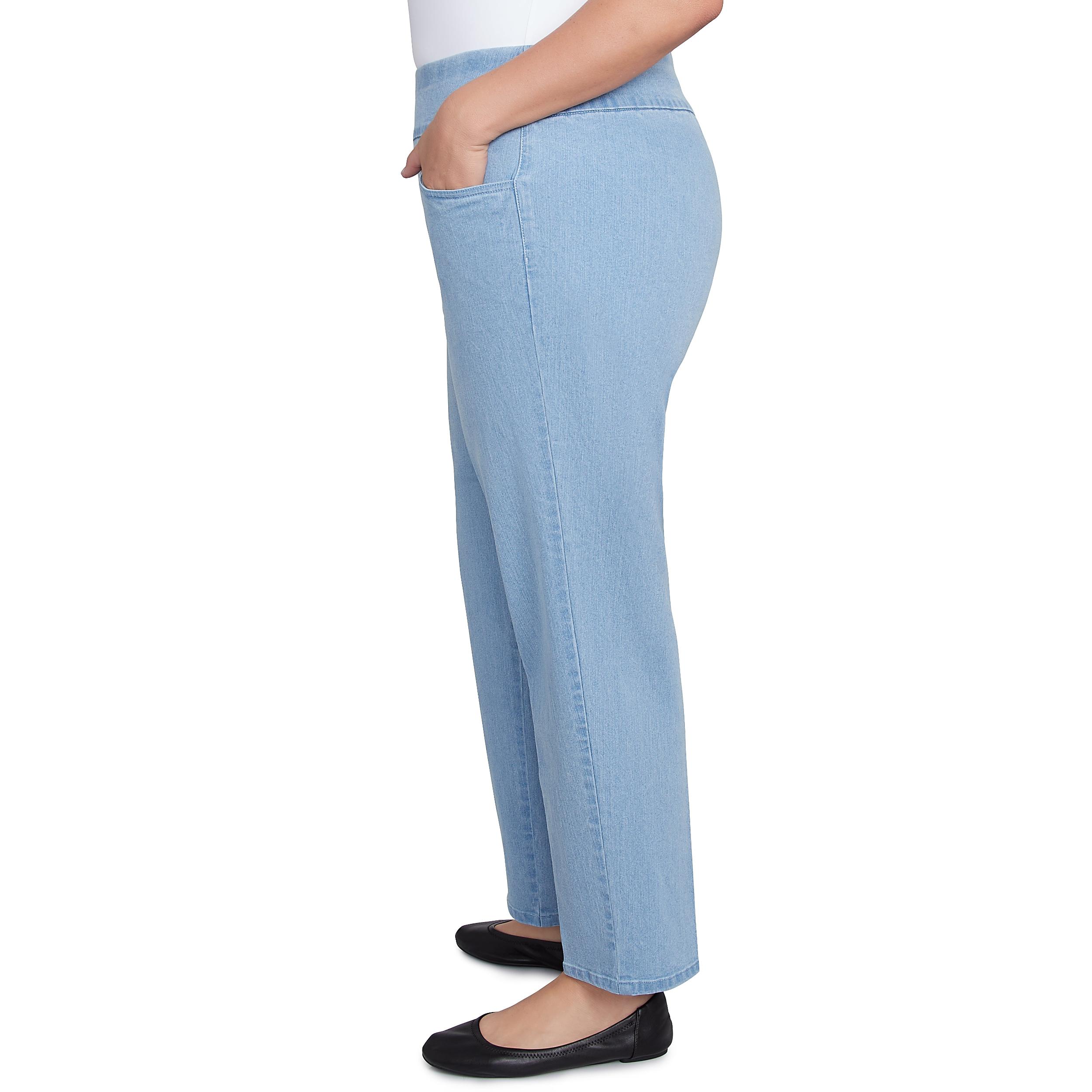 Alfred Dunner Women's Super Stretch Mid- Rise Short Length Pant - Plus Product Image