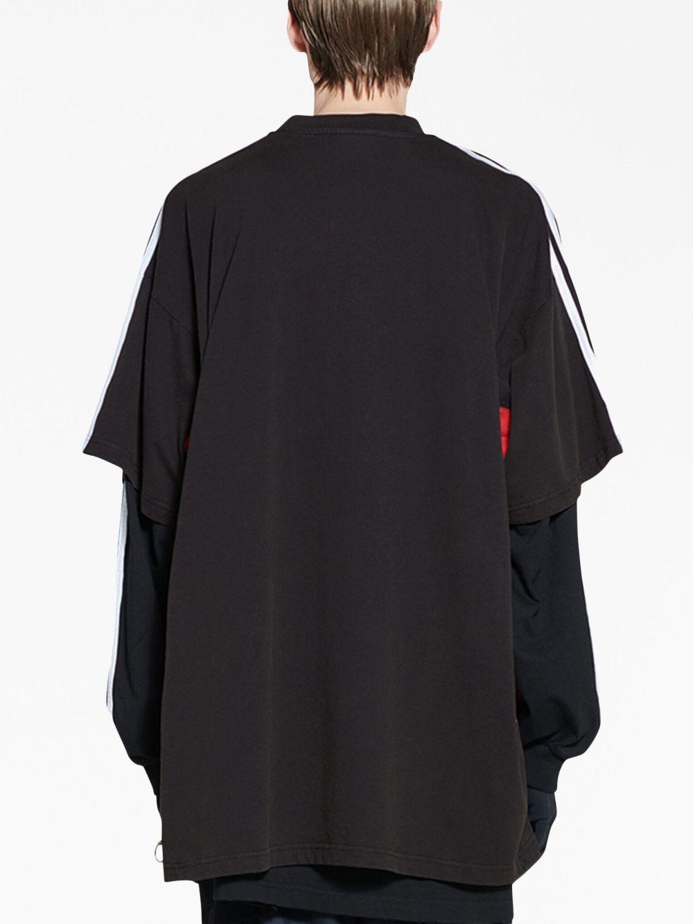 embroidered-logo colour-block T-shirt Product Image