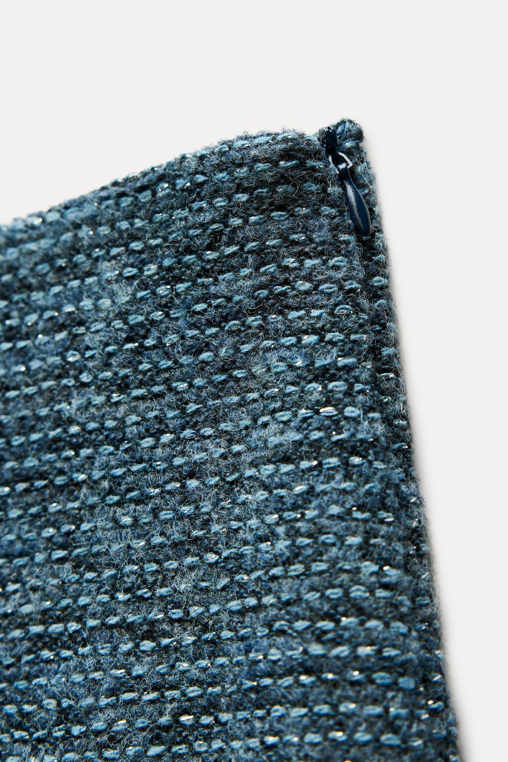 BOUCLÉ SKORT Product Image