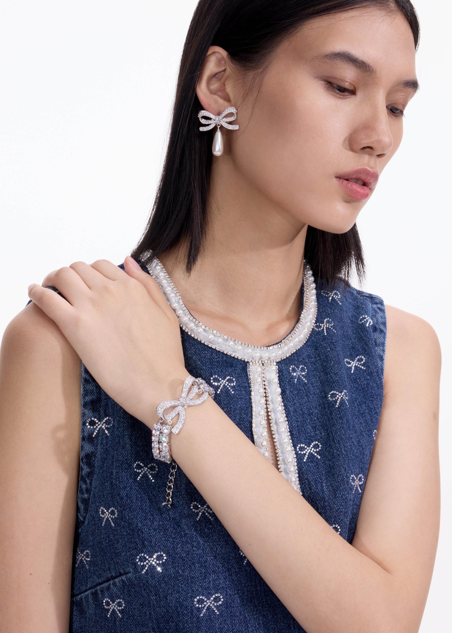 Crystal Bow Double Tennis Bracelet Product Image