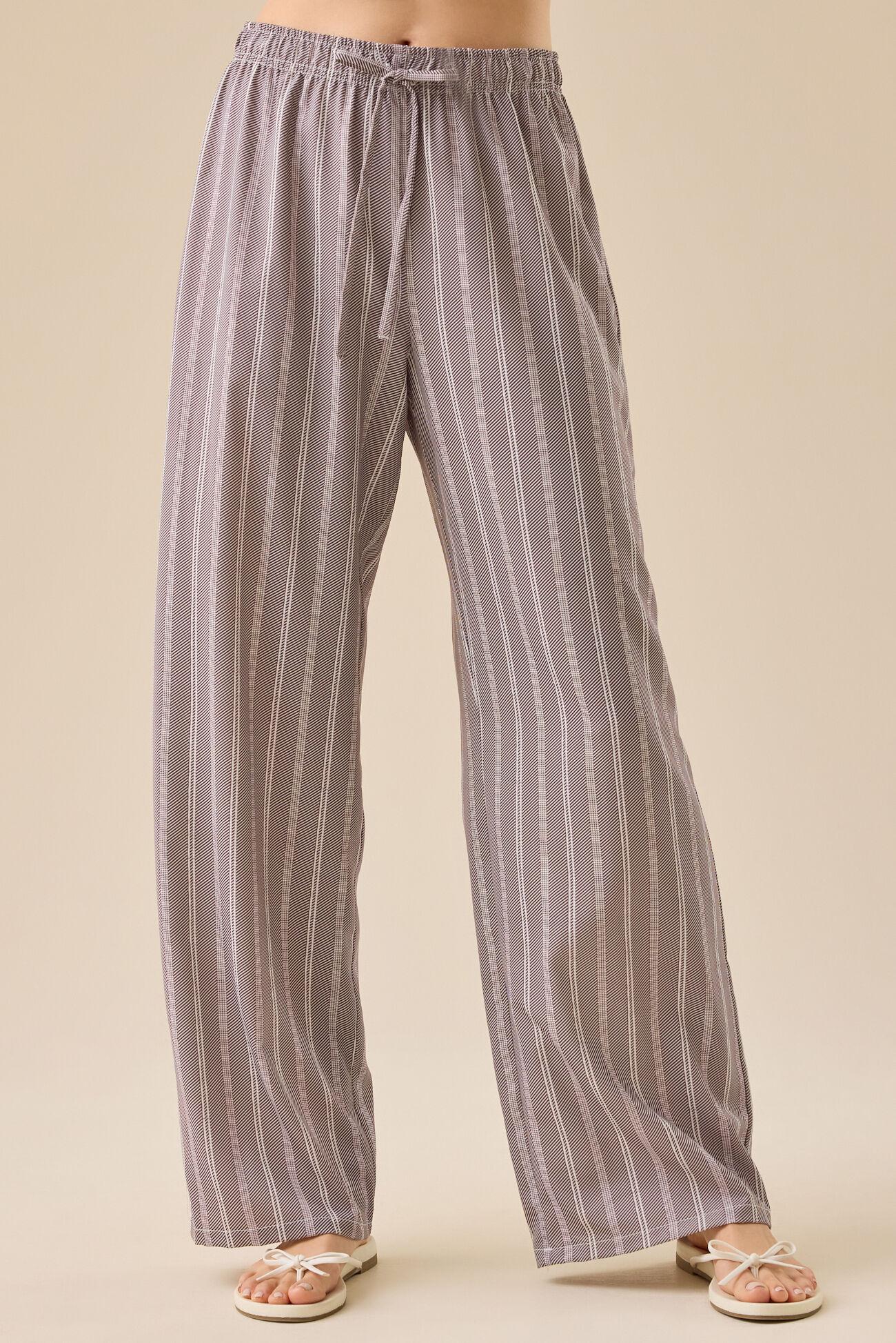 Jaylyn Striped Pants Product Image