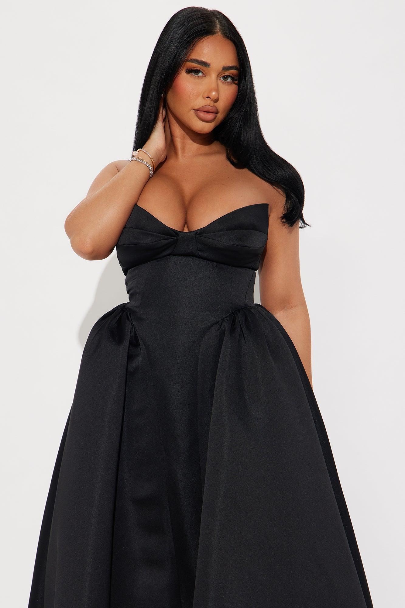 Sweet And Flirty Maxi Dress - Black Product Image