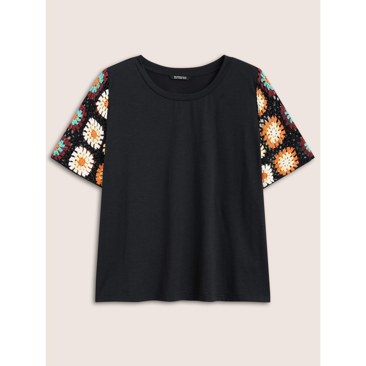 Plus Size Round Neck Crochet Floral Patchwork T-shirt Black Women Resort Contrast Natural Flowers Round Neck Vacation T-shirts BloomChic 10/M Product Image