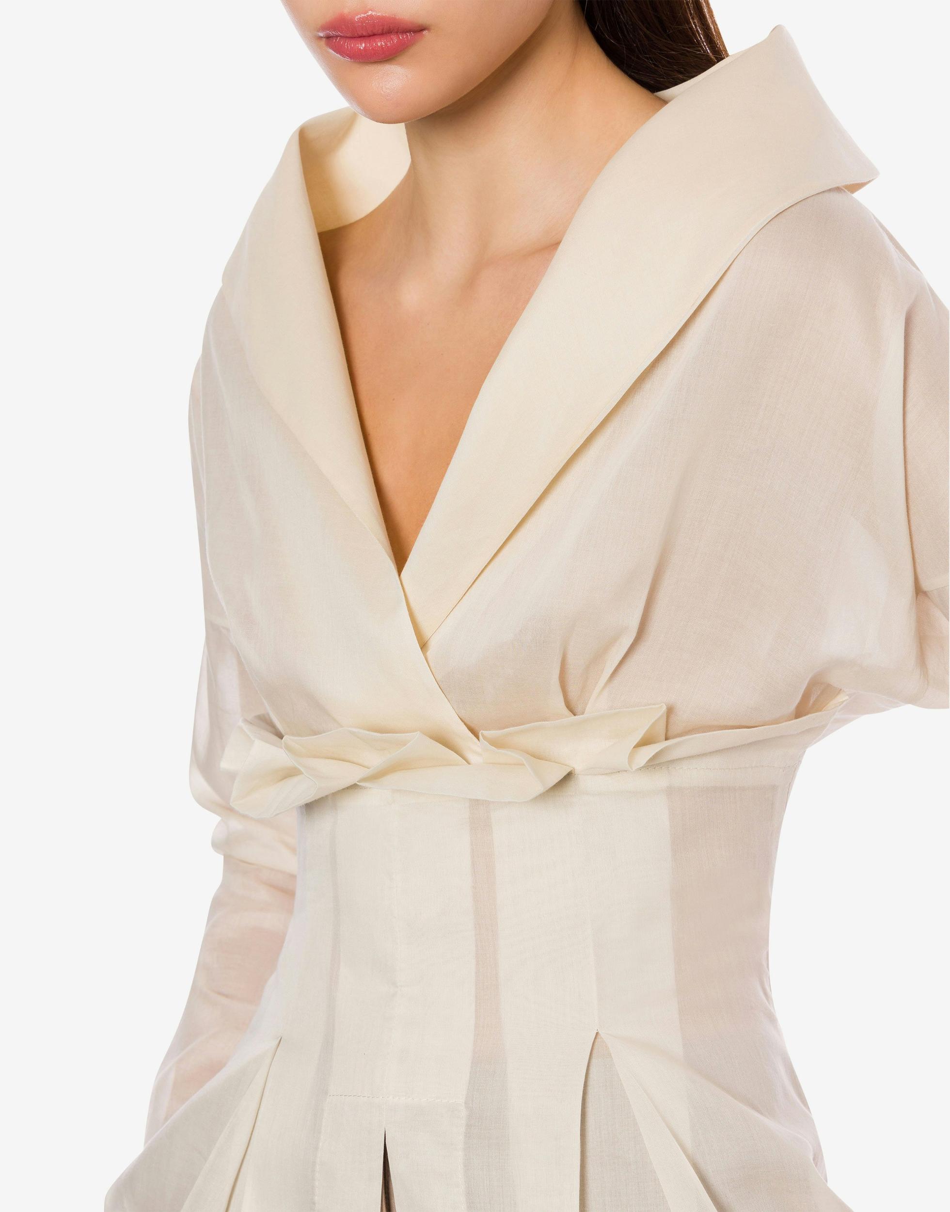 Organised muslin blouse Product Image