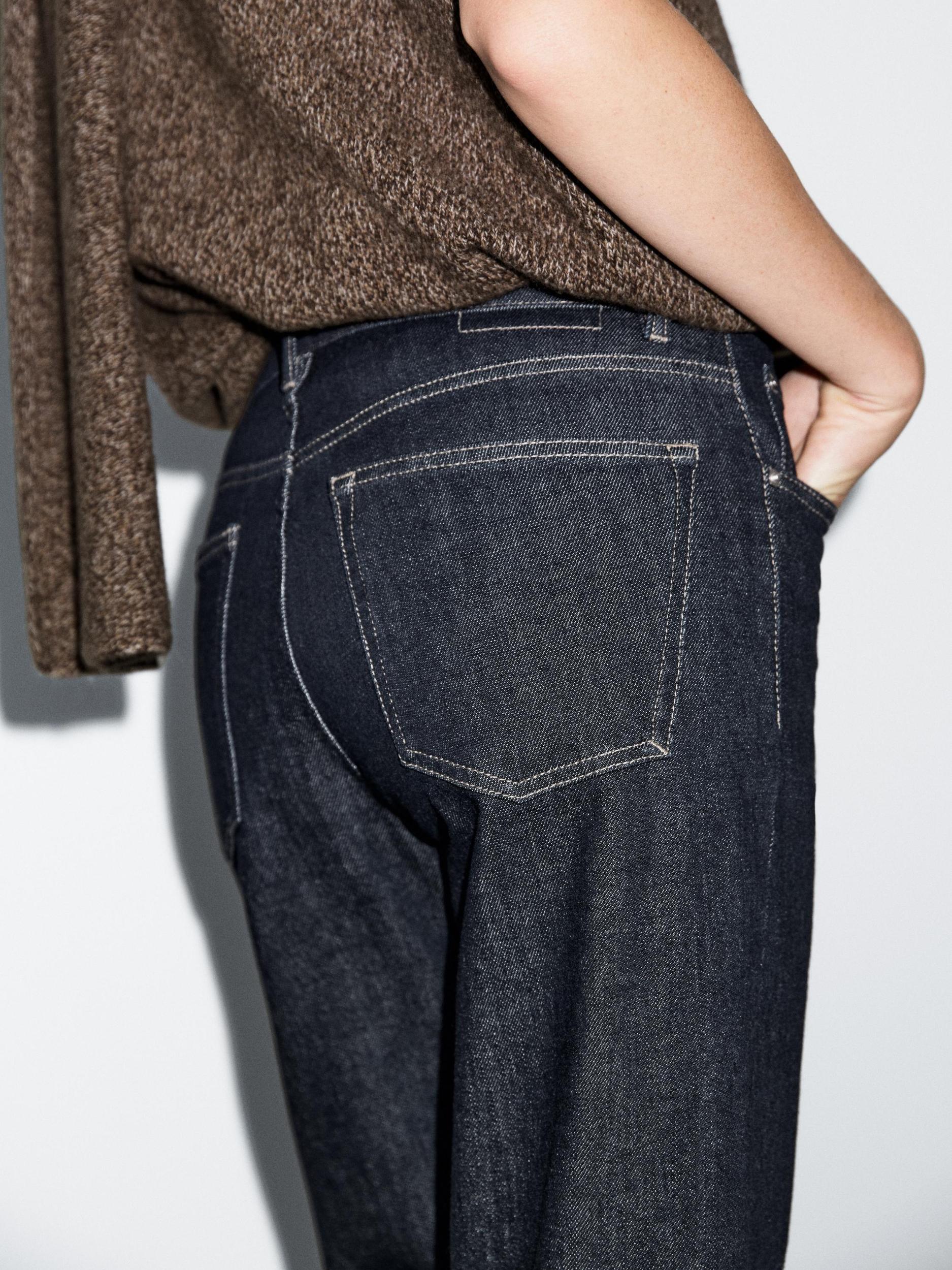 Straight-leg high-waist jeans Product Image