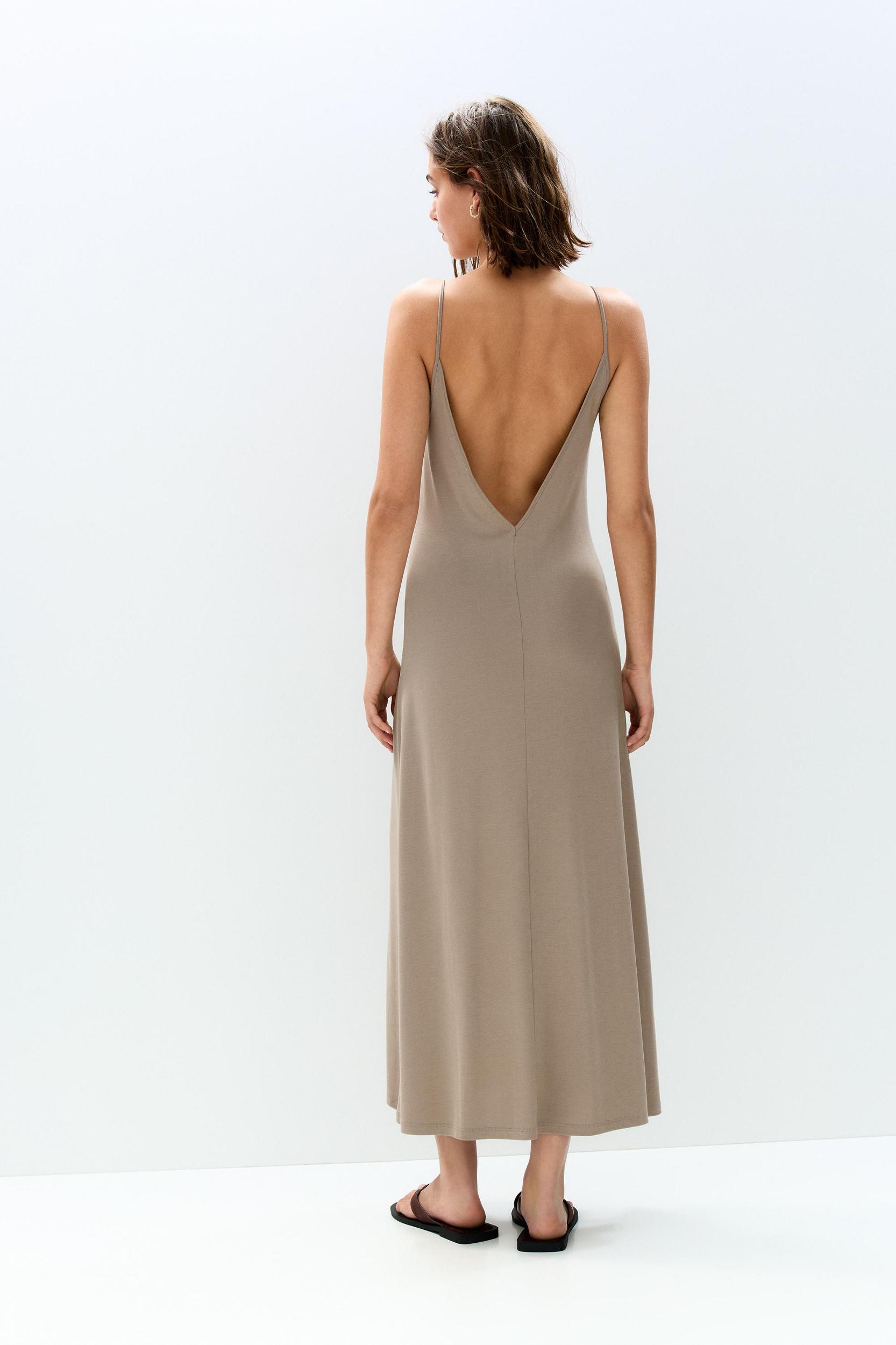 Flowing strappy midi dress Product Image