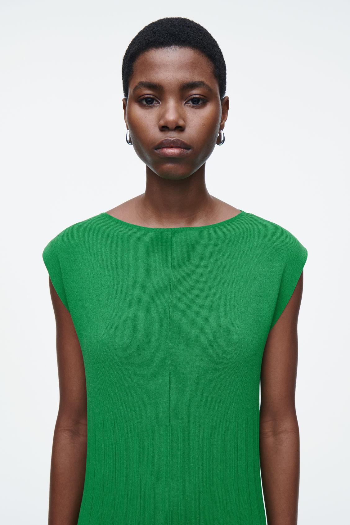 KNITTED PLEATED MAXI DRESS Product Image