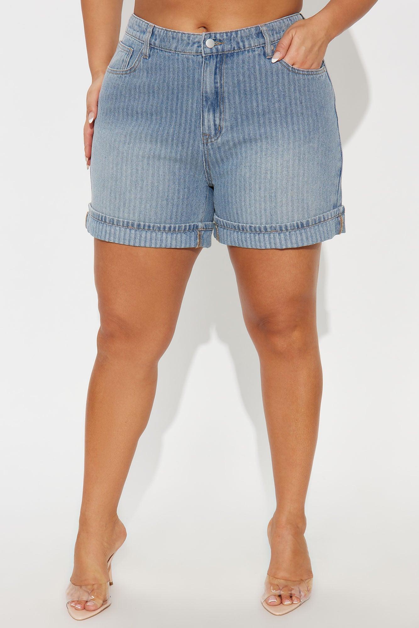 Catch Up Stripe Cuffed Denim Shorts - Vintage Wash Female Product Image