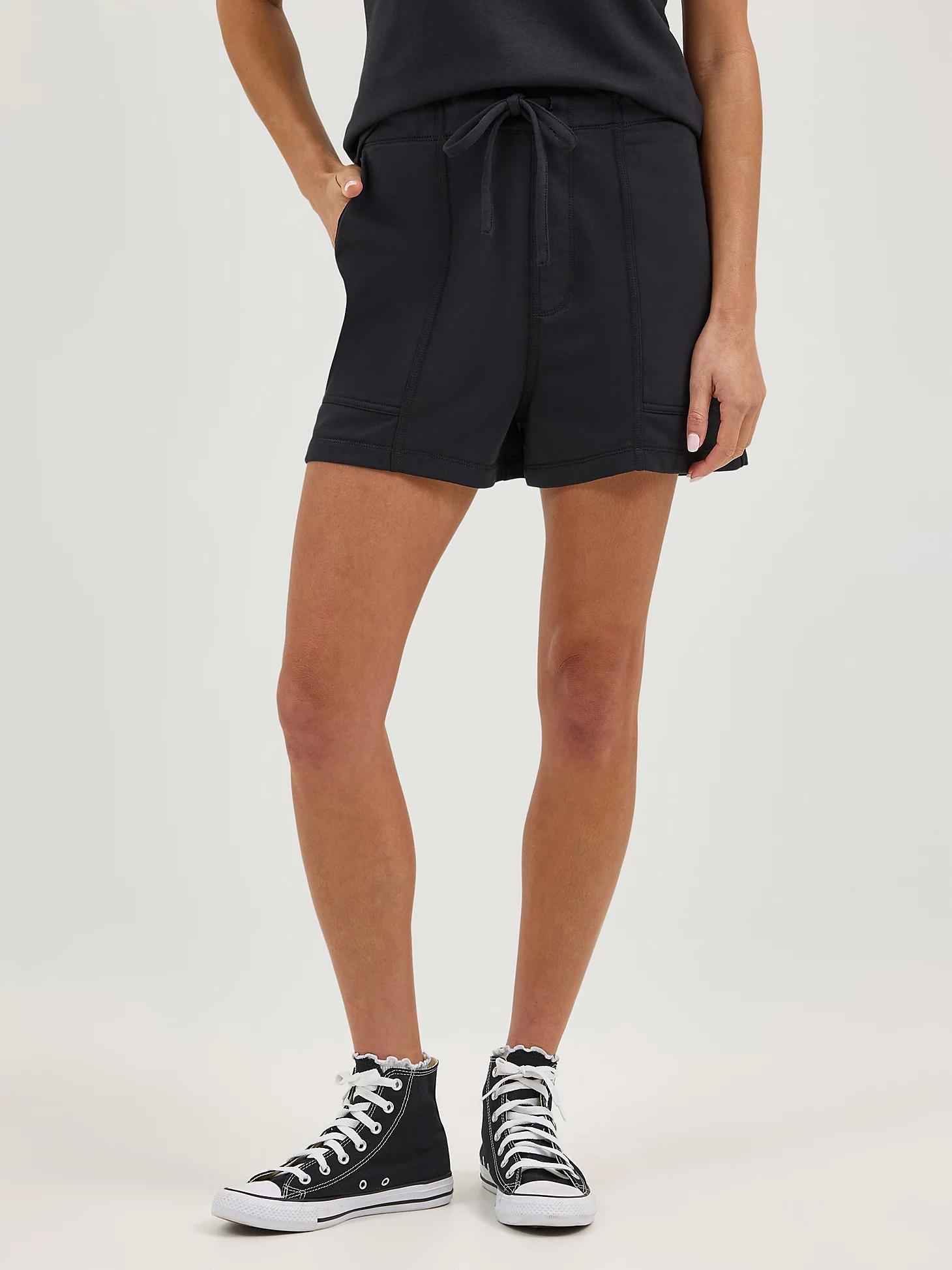 Women's Loose Utility Pull On Short | Women's Shorts | Lee® Product Image