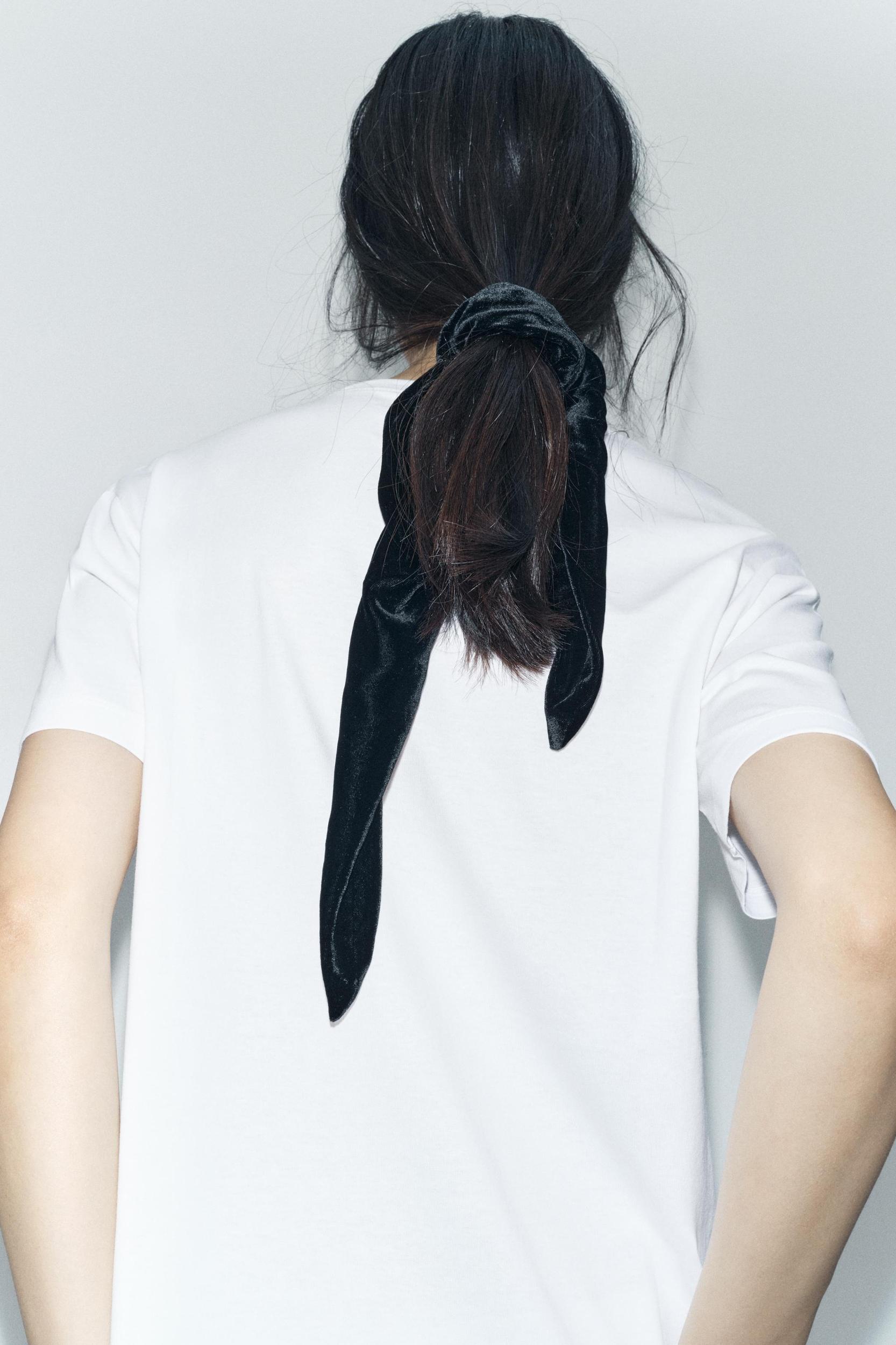 BASIC COTTON T-SHIRT Product Image