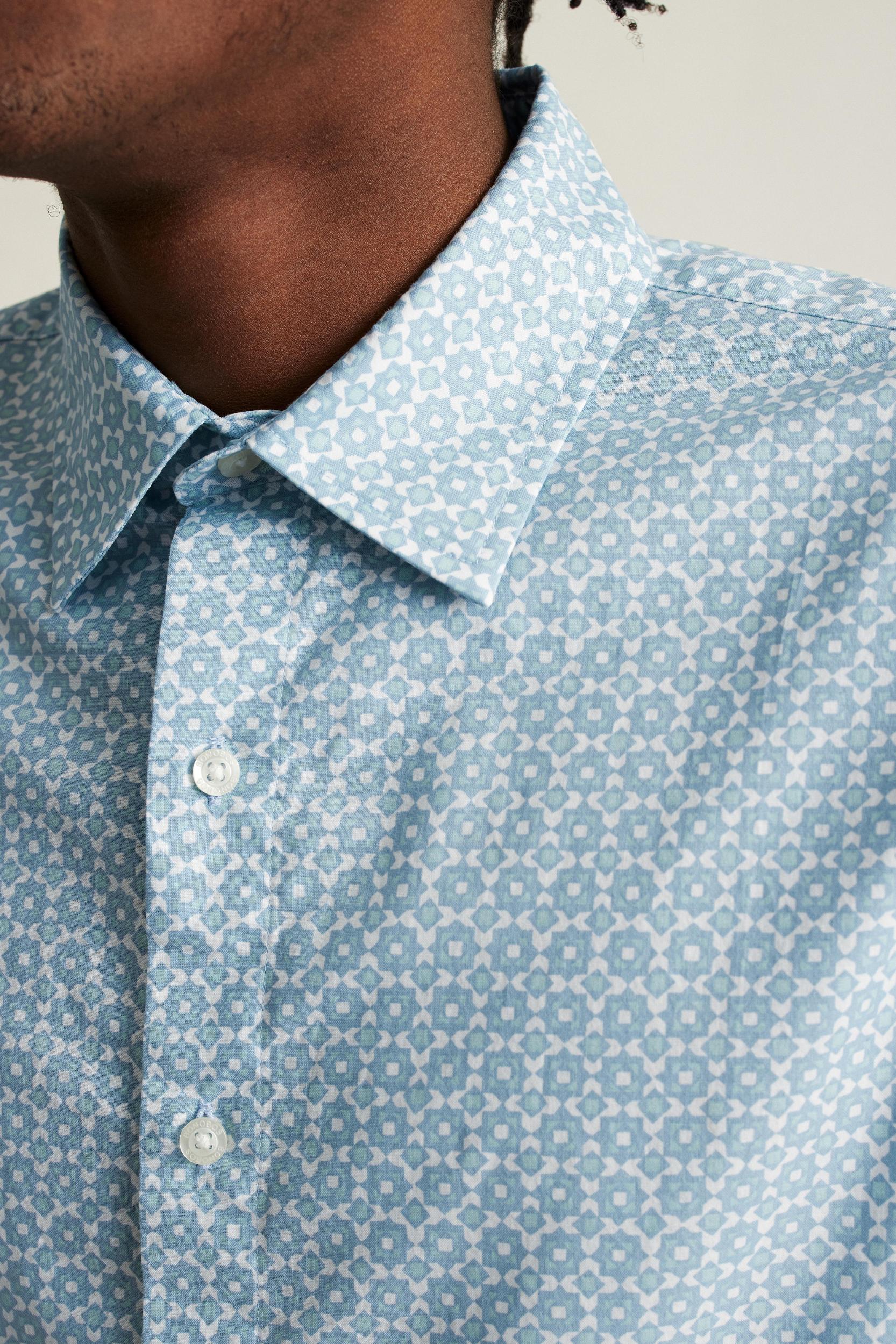 Riviera Short Sleeve Shirt Product Image