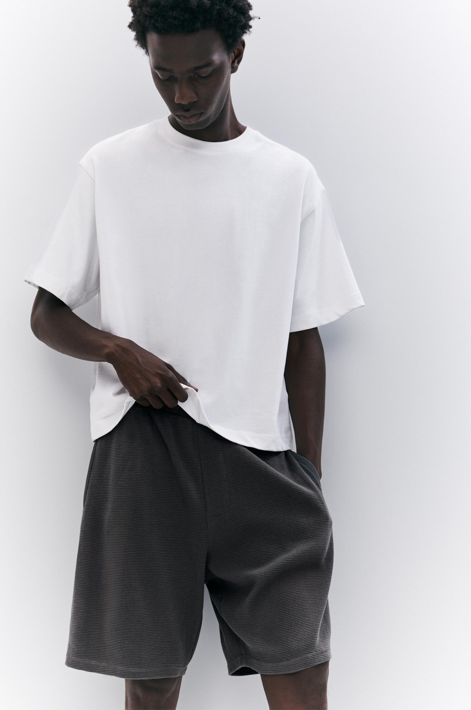 Jogger Bermuda shorts in waffle-knit fabric Product Image