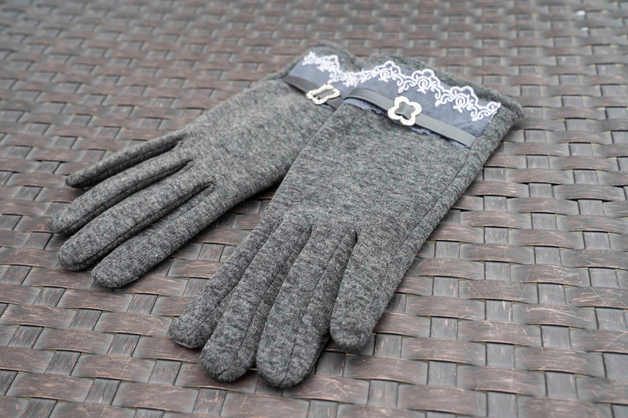 Women's Elegant Touchscreen Gloves Product Image