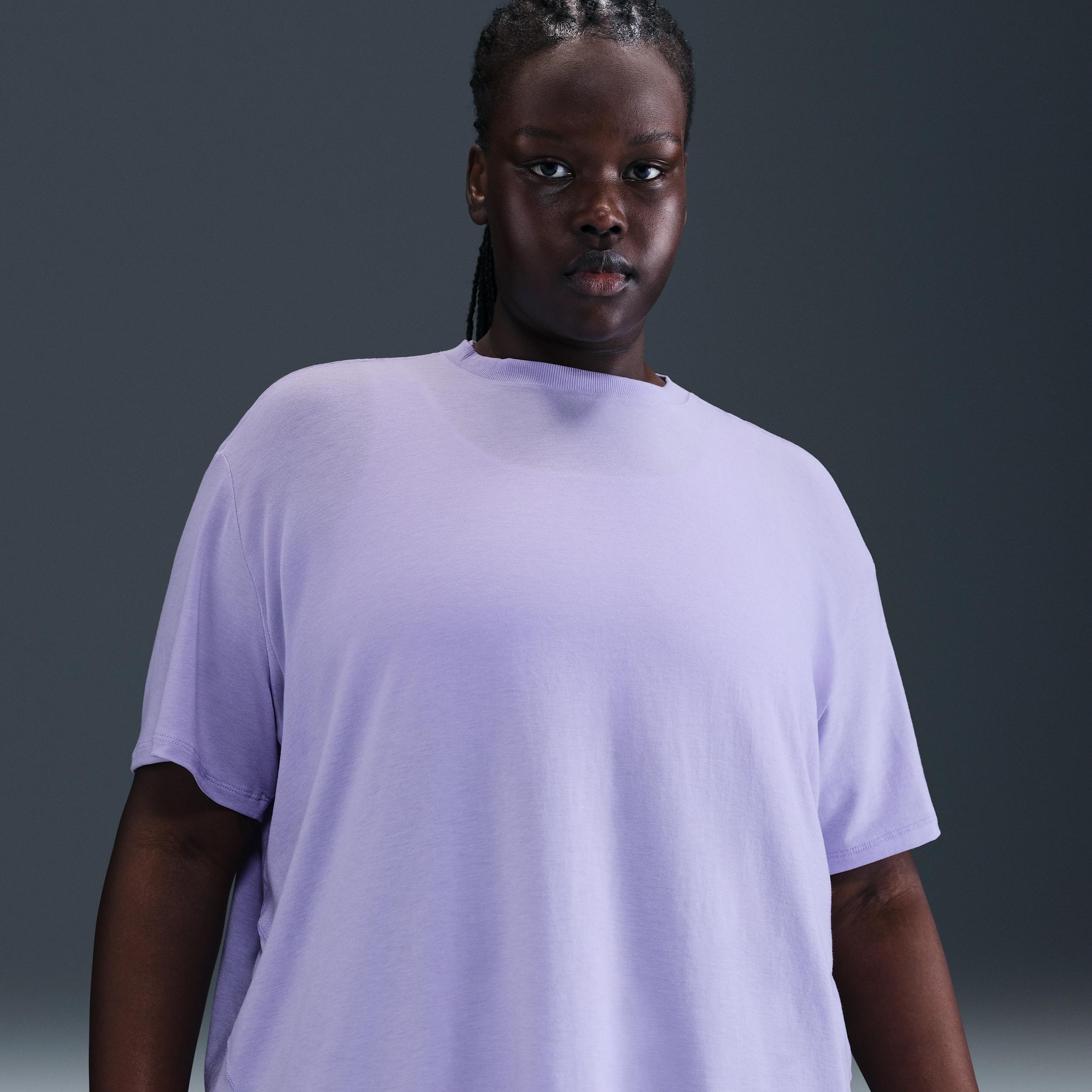Nike One Relaxed Women's Dri-FIT Short-Sleeve Top (Plus Size) Product Image