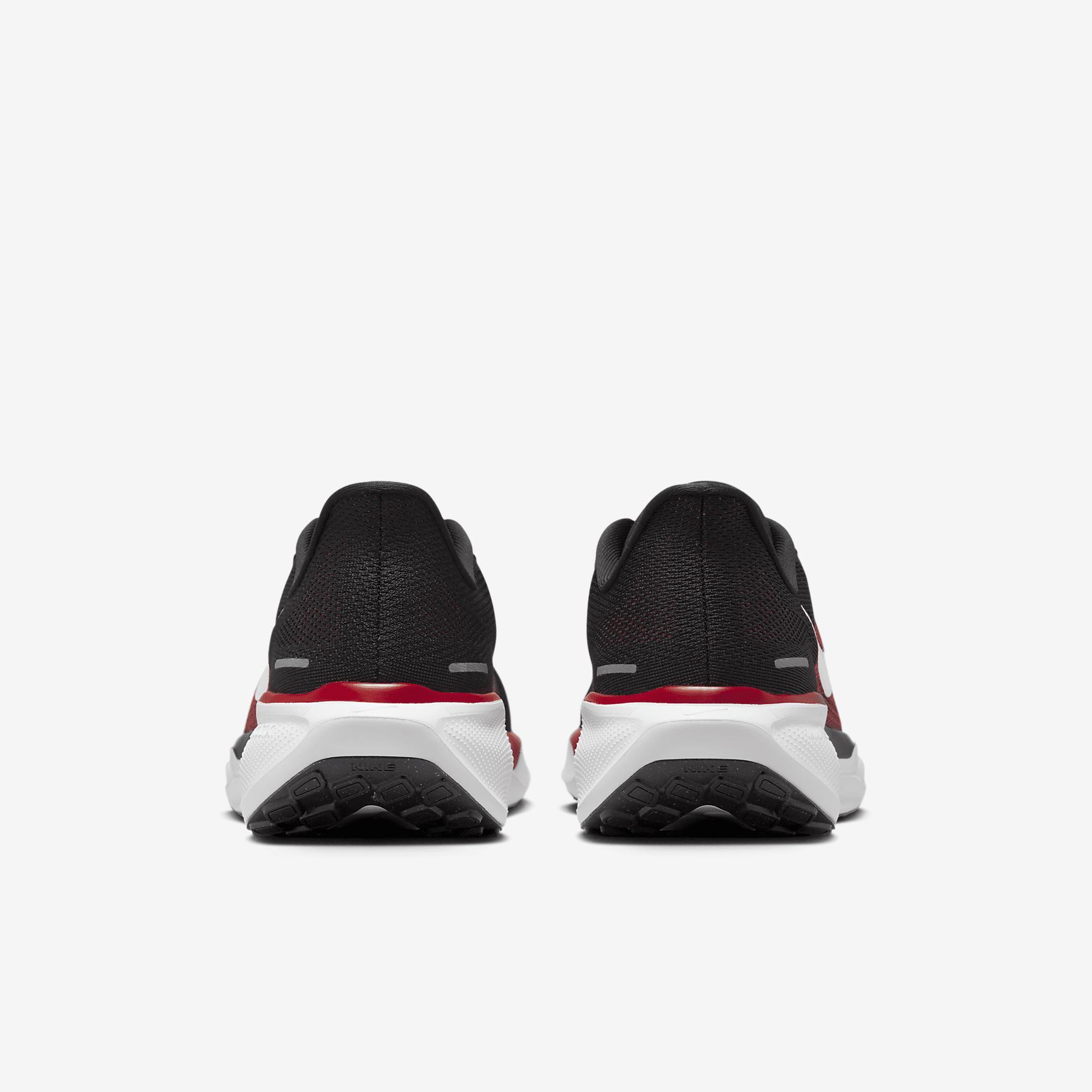 Alabama Pegasus 41 Nike Men's College Road Running Shoes Product Image