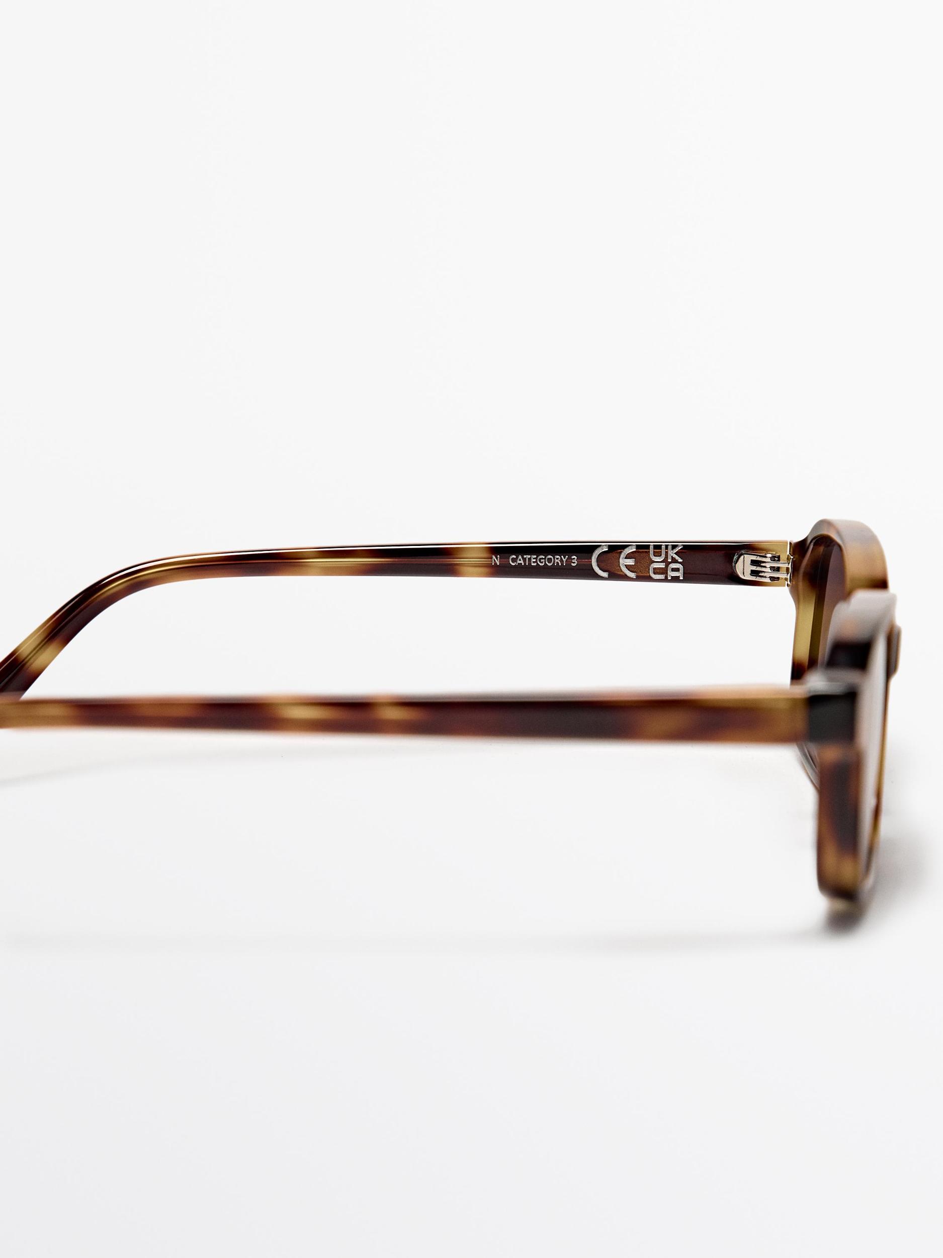 Small rectangular sunglasses Product Image