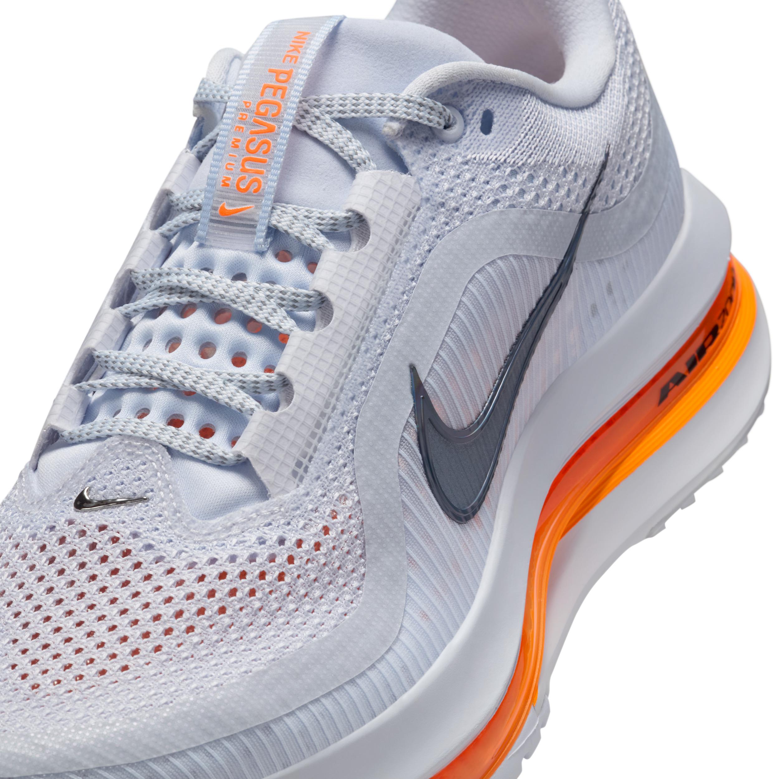 Nike Women's Pegasus Premium Road Running Shoes Product Image