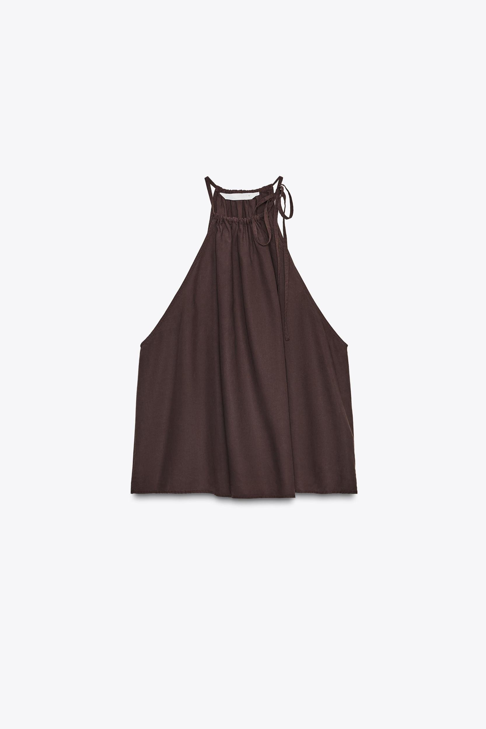 FLOWY HALTER TOP Product Image
