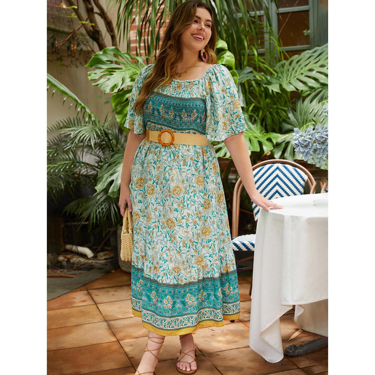 Plus Size Floral Print Shirred Square Neck Dress Turquoise Women Vacation Gathered Square Neck Short sleeve Curvy Midi Dress BloomChic 26/4X Product Image