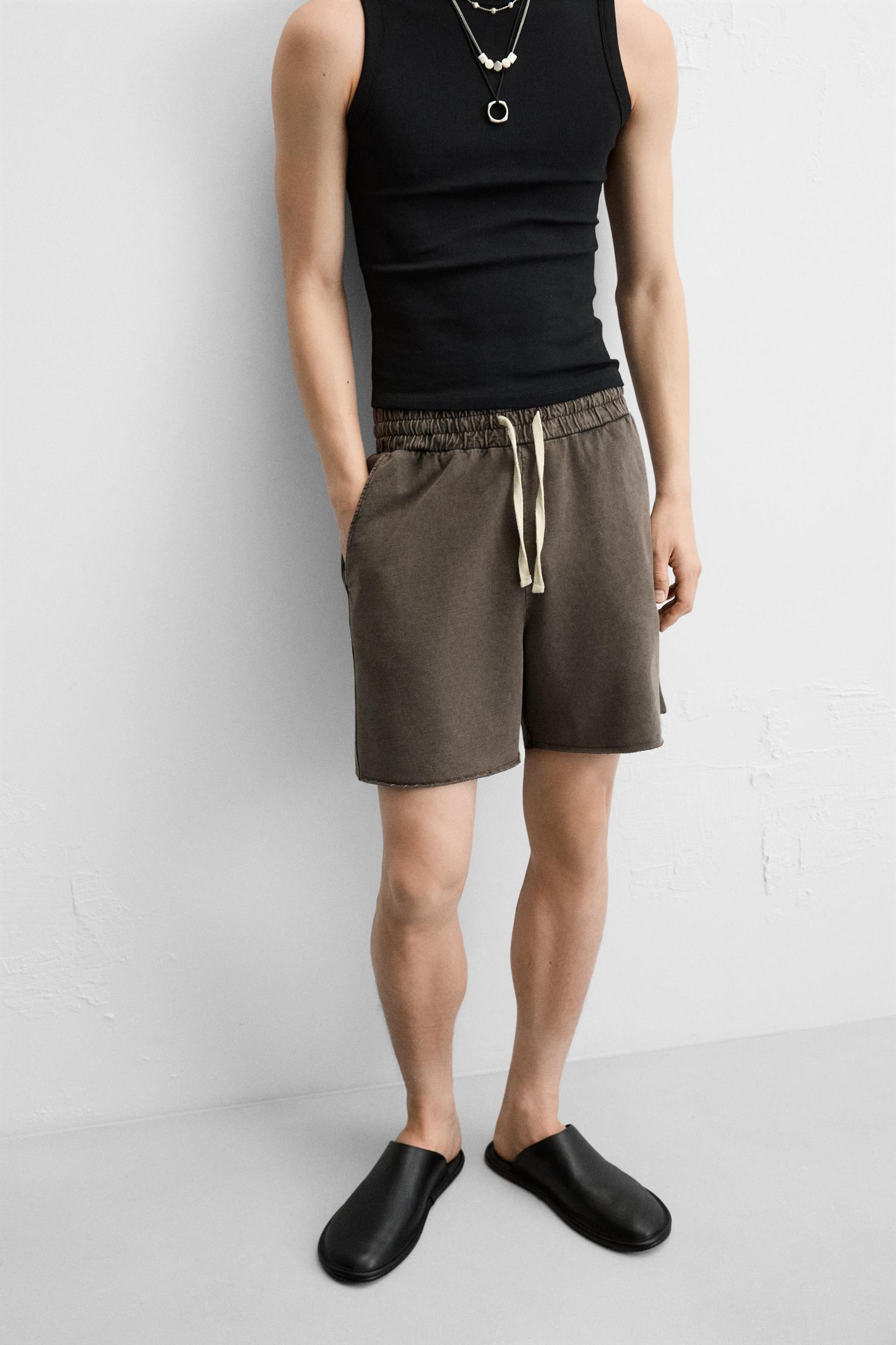 WASHED RELAXED FIT SHORTS Product Image