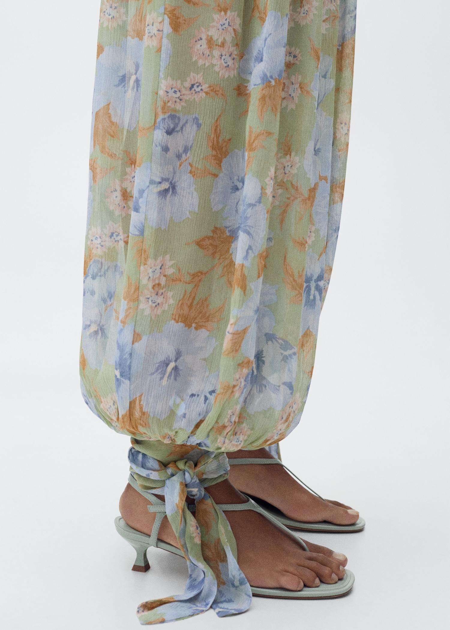 Floral-print balloon pants - Women | MANGO USA Product Image