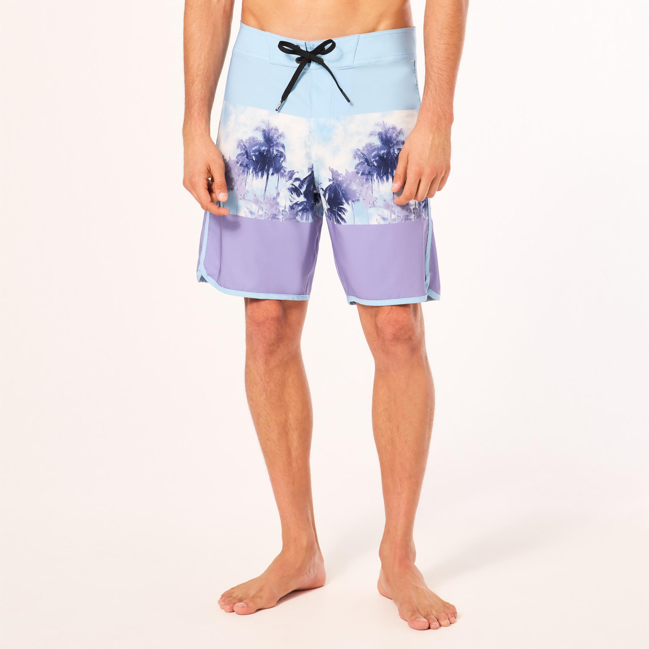 Oakley Men's Palm Florals Rc 19” Boardshort Size: 30 Product Image