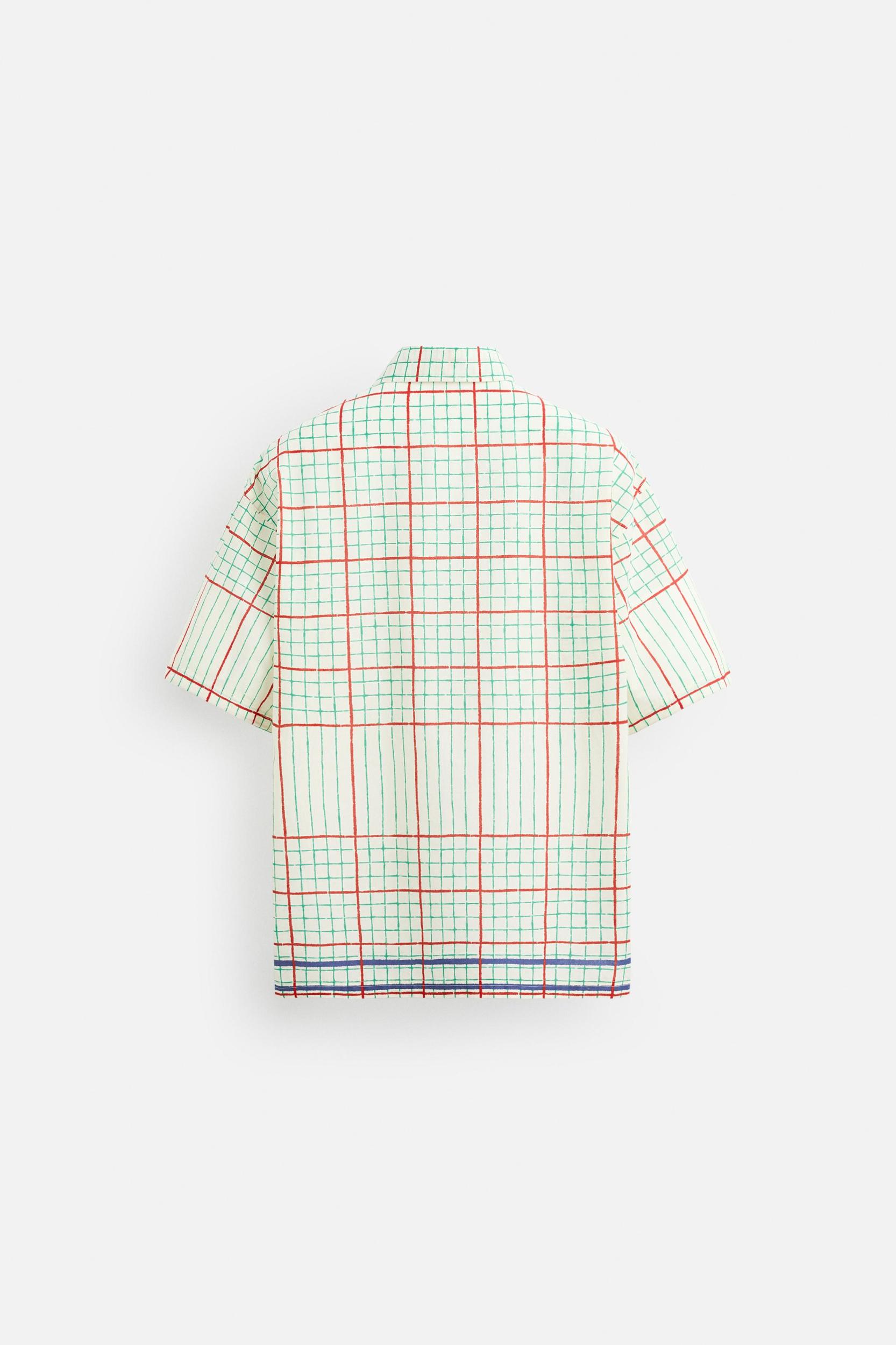 BOXY FIT PLAID SHIRT Product Image
