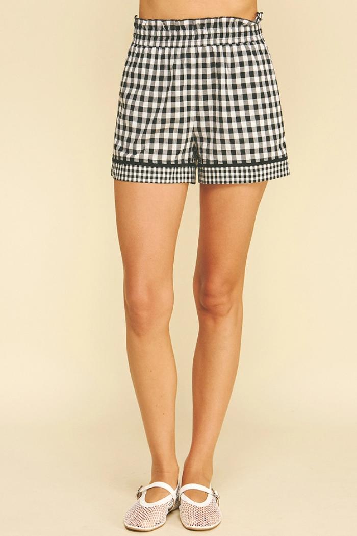 Gingham Contrast Plaid Shorts Product Image