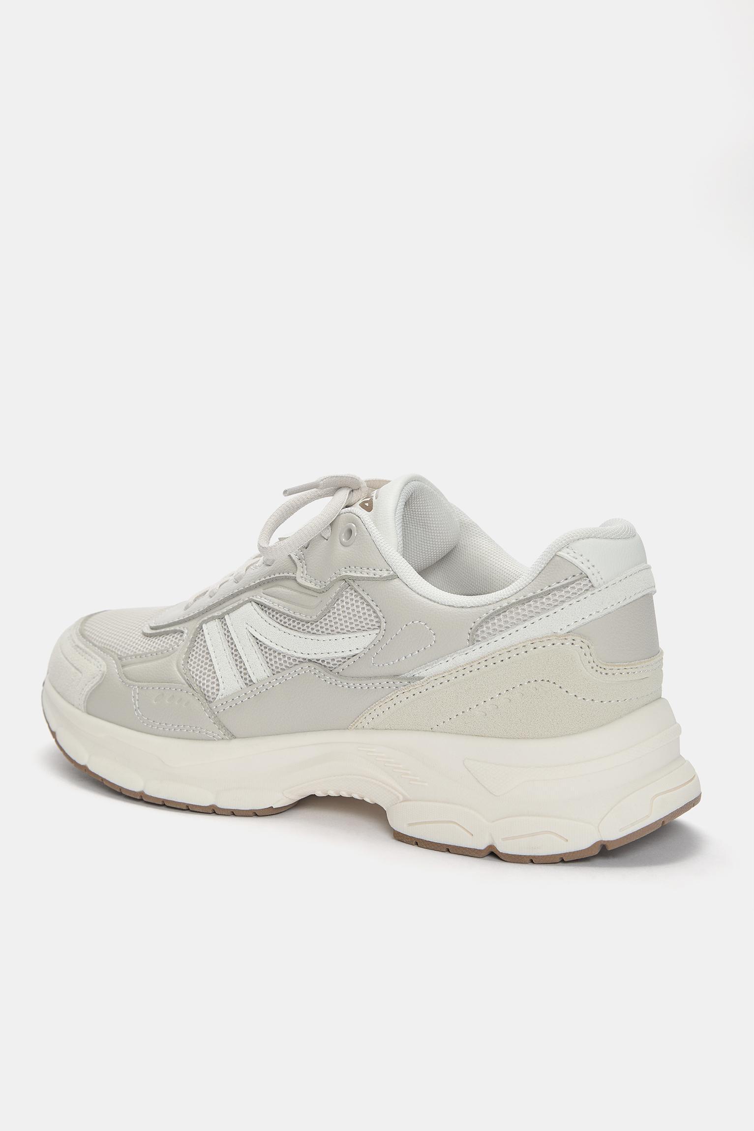 Multi-piece sneakers Product Image