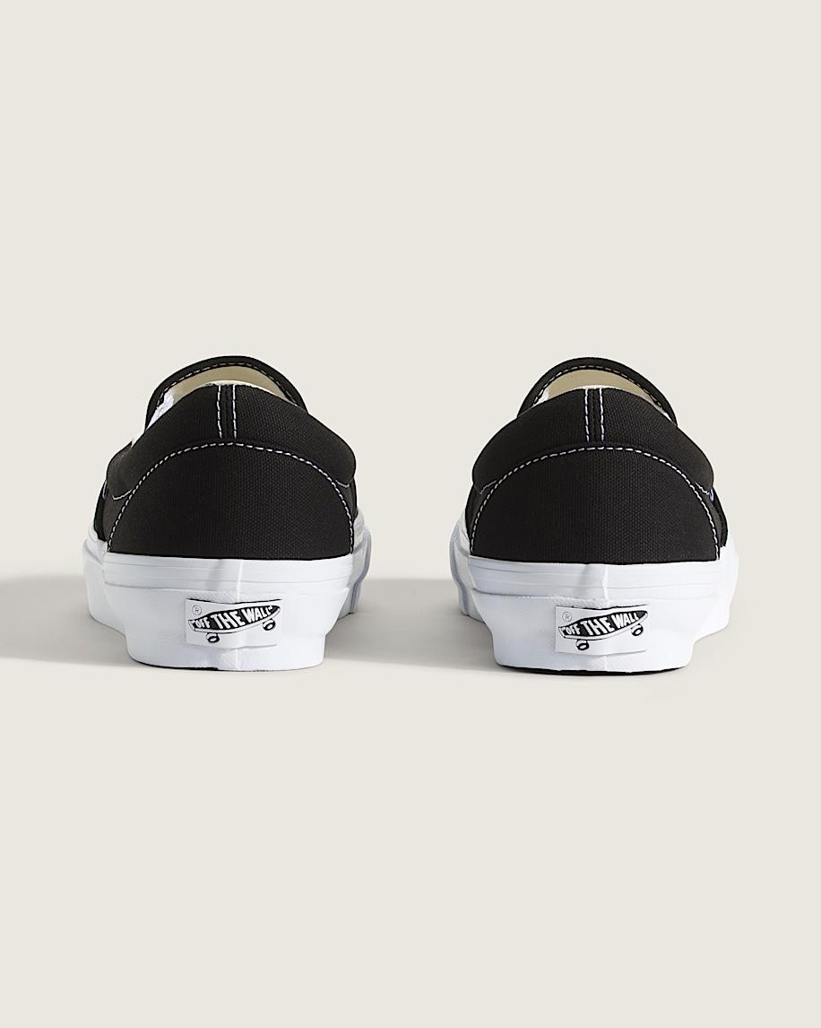 Premium Classic Slip-On Shoe in Black / White| Vans US Product Image