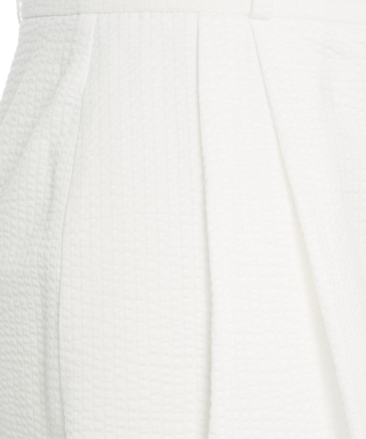 Pleated bermuda Product Image