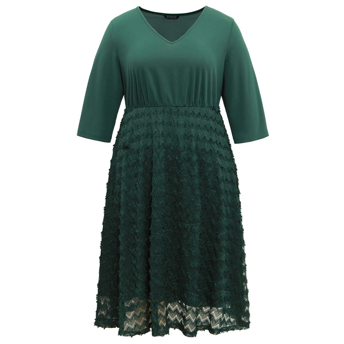 Plus Size Plain Texture Mesh Patchwork Elastic Waist Dress DarkGreen Women Glamour Texture V-neck Elbow-length sleeve Curvy Midi Dress BloomChic 14-16/1X Product Image