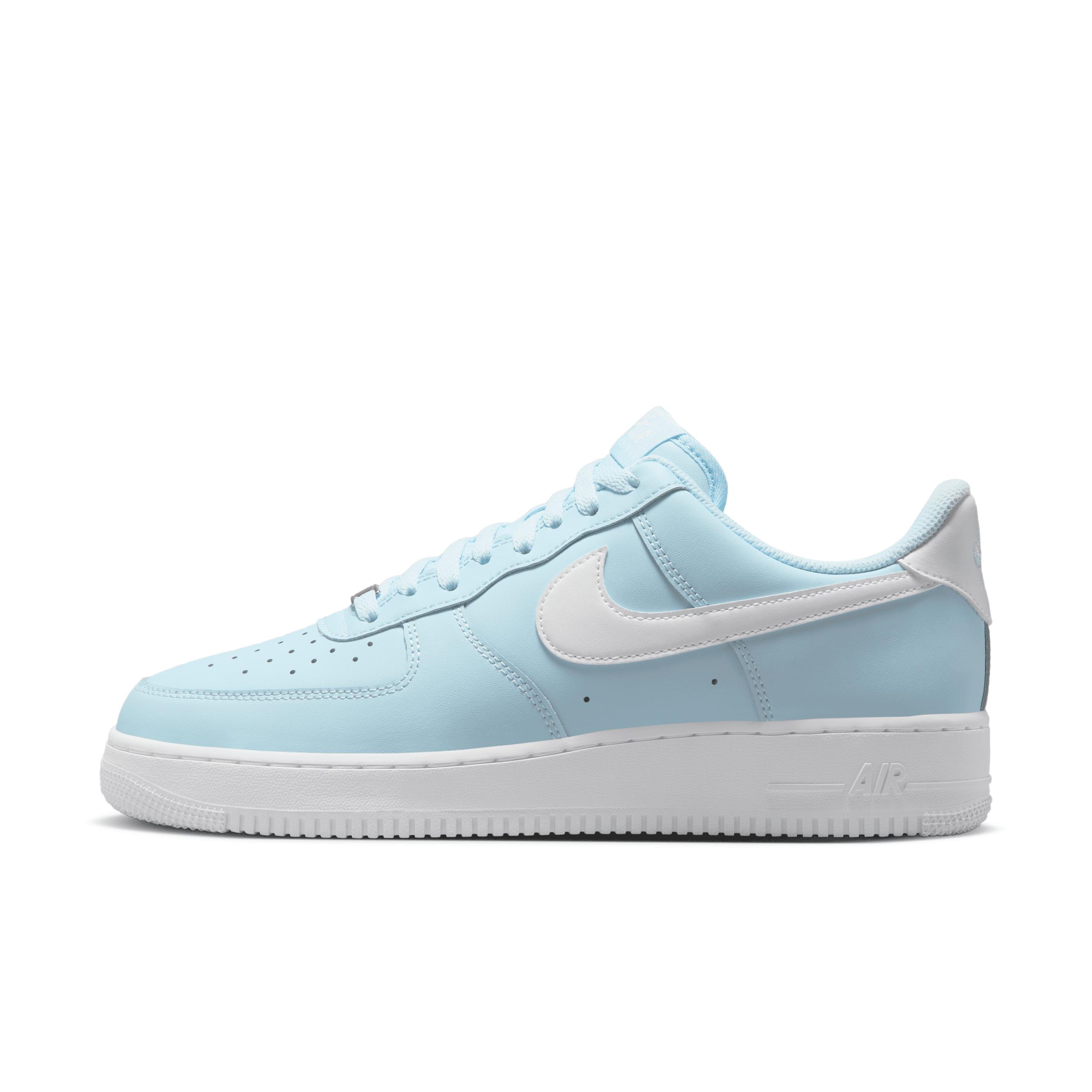Mens Nike Air Force 1 07 Casual Shoes Product Image